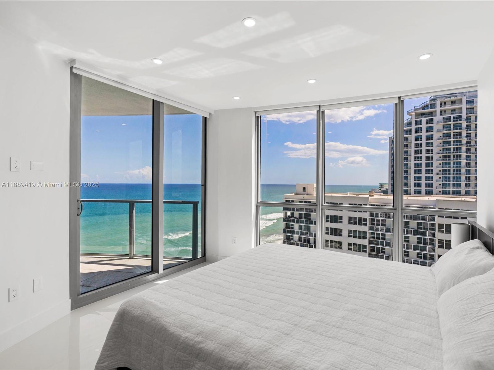 Photo of 3101 Ocean Dr  #1608, Hollywood, Florida, 33019 - 