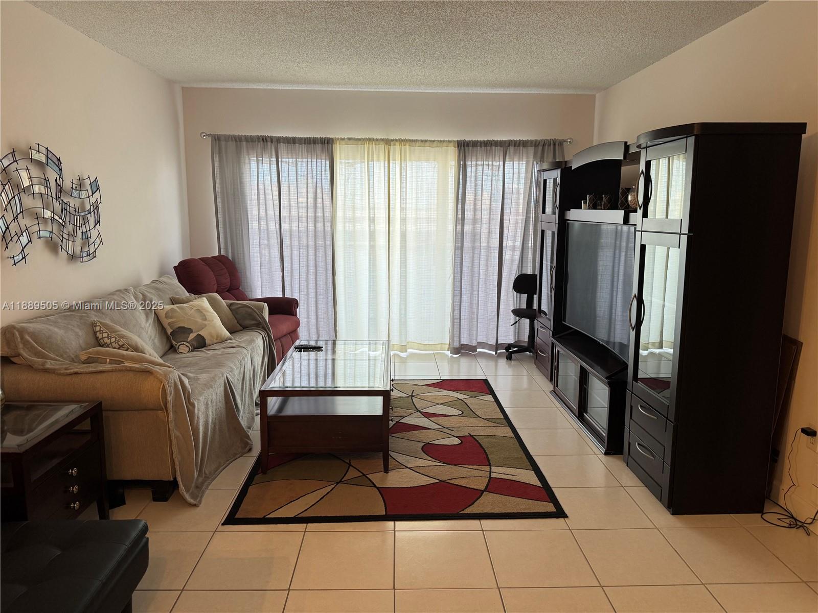 15A 1 / 2 870 sq. ft. $ 2025-10-03 0 Photo