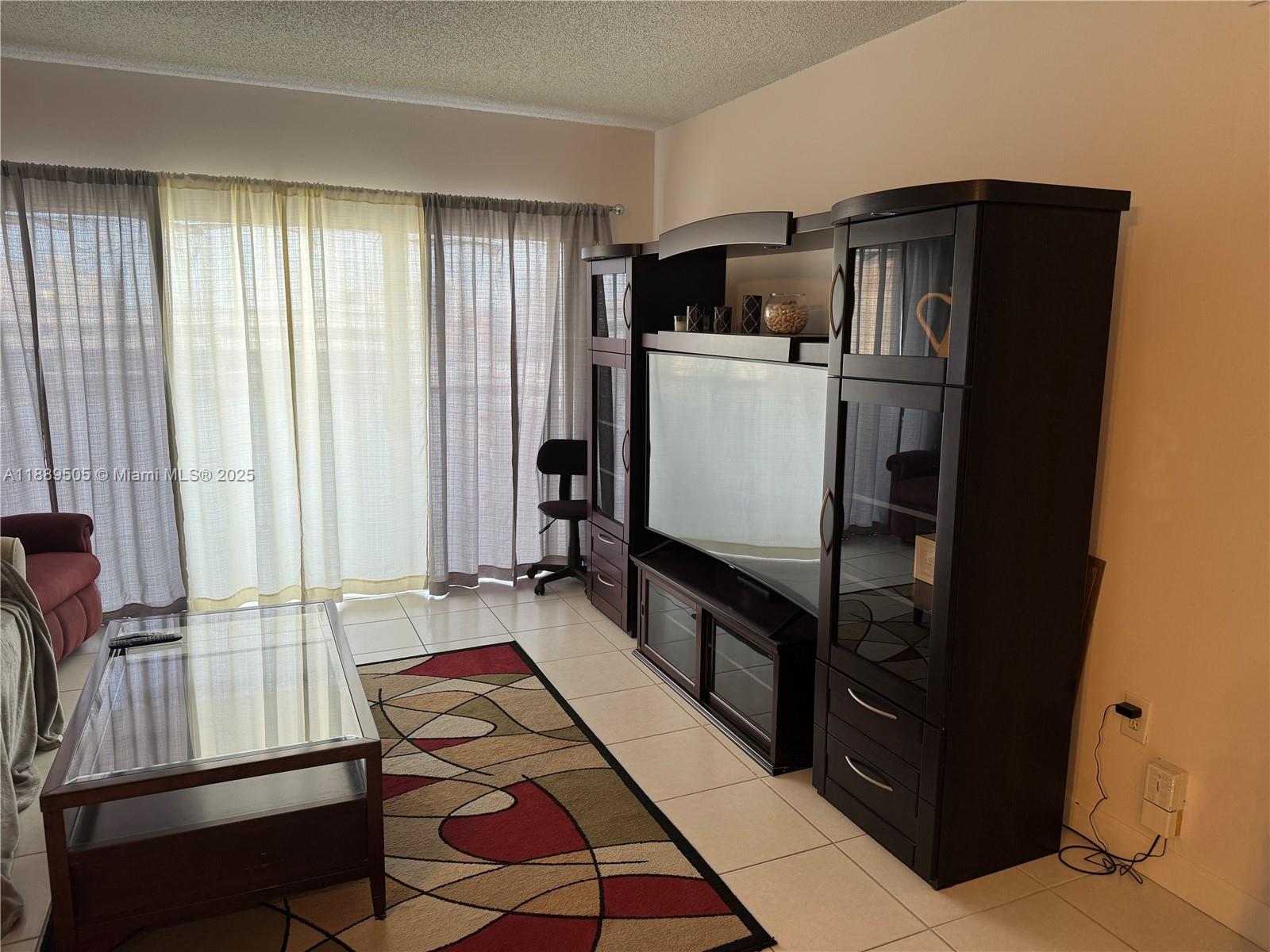 15A 1 / 2 870 sq. ft. $ 2025-10-03 0 Photo