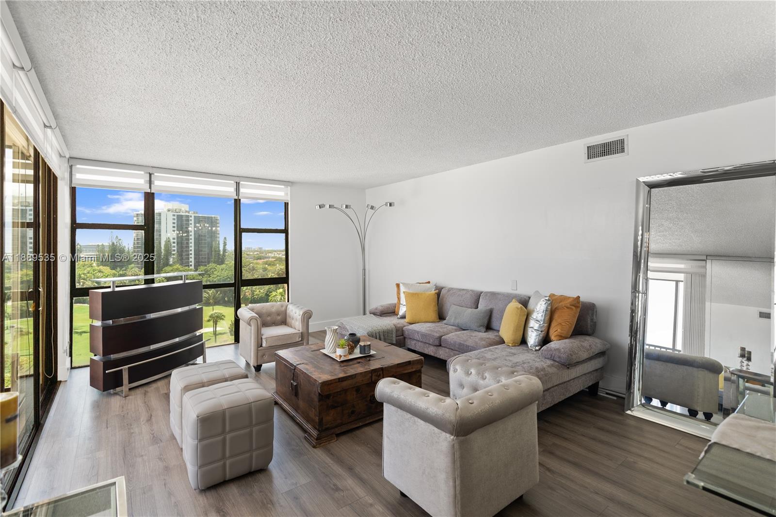 Photo of 20301 Country Club Dr  #829, Aventura, Florida, 33180 - 