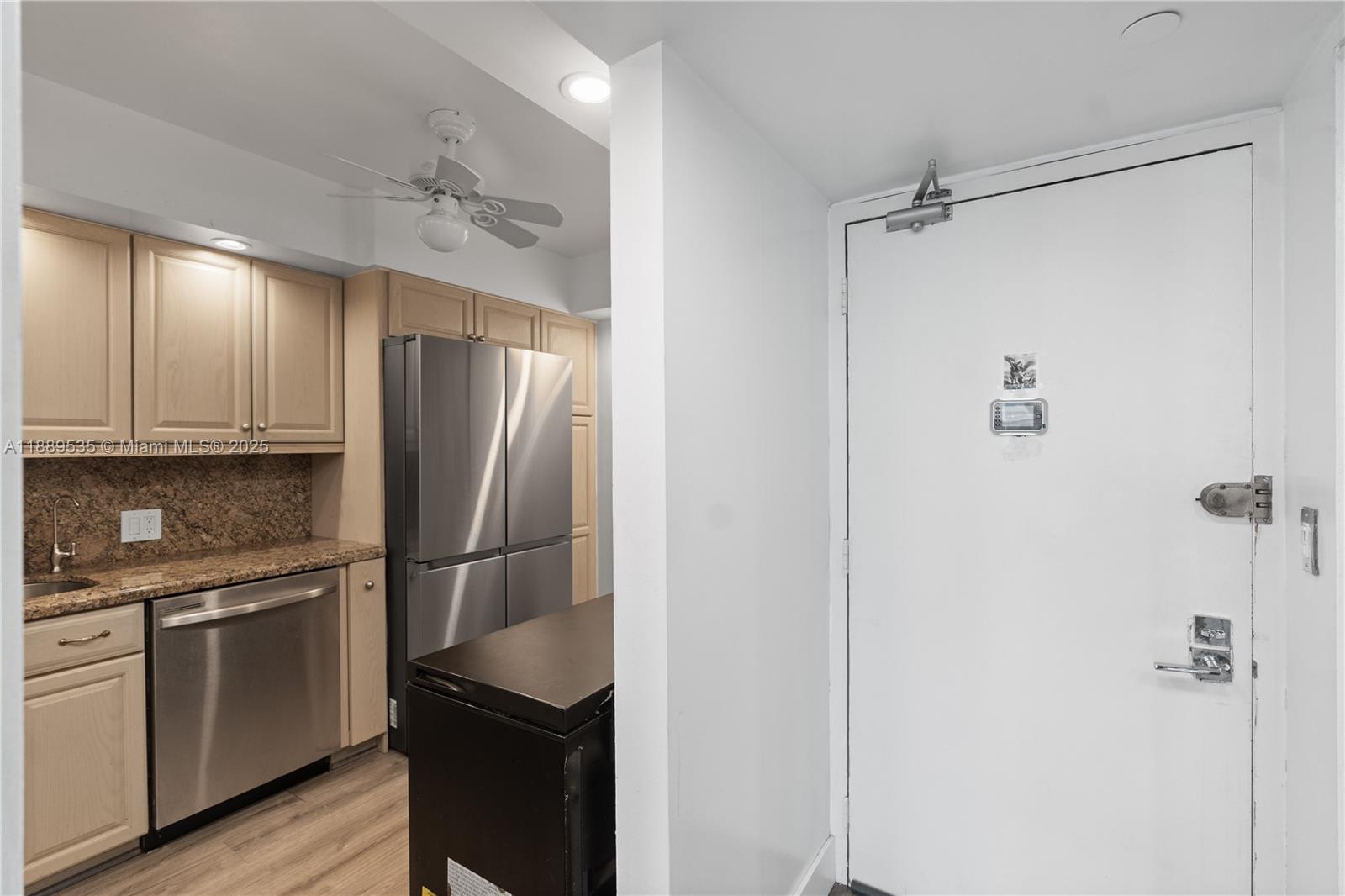 Photo of 20301 Country Club Dr  #829, Aventura, Florida, 33180 - 