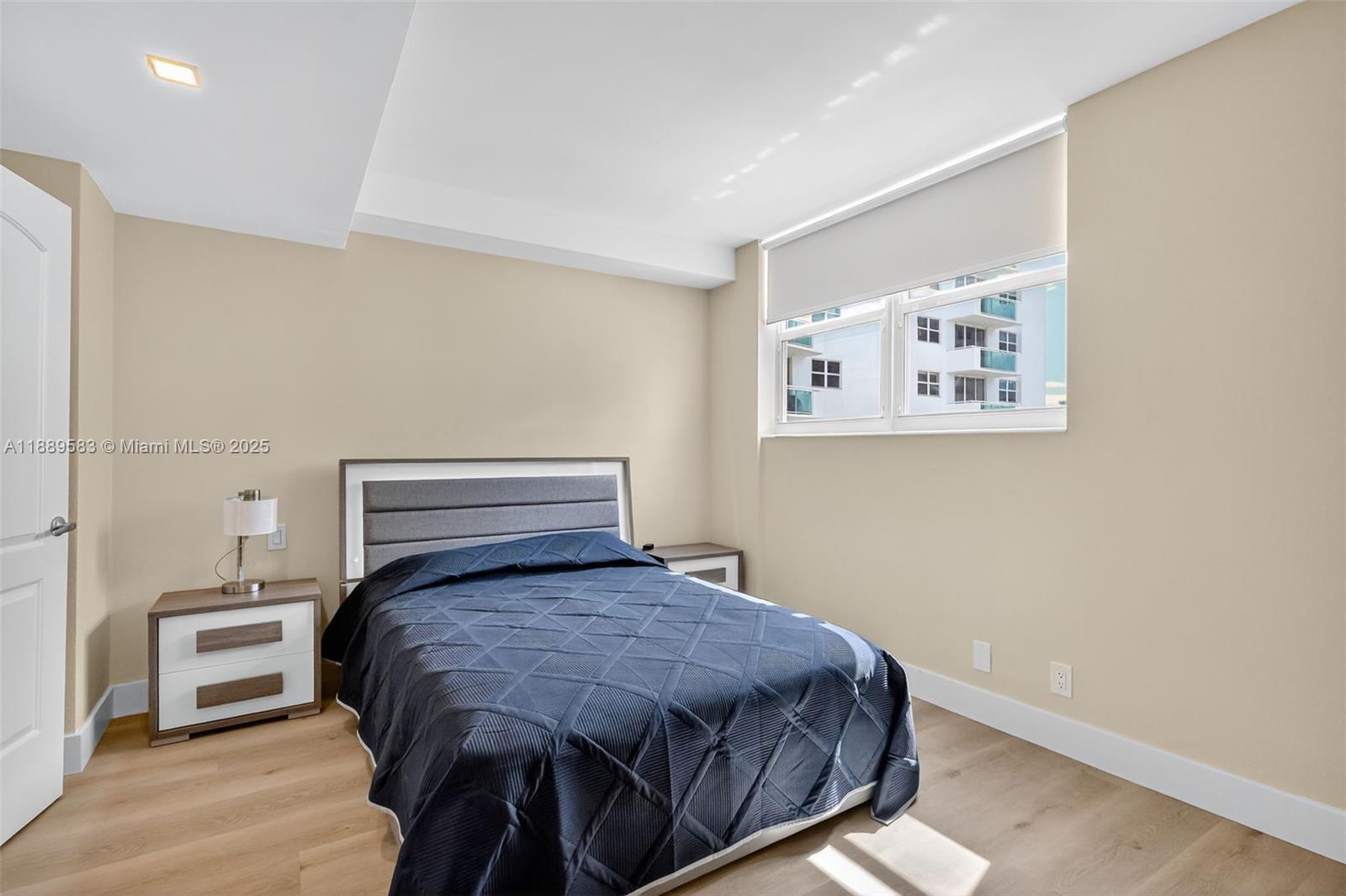 Photo of 3001 Ocean Dr  #639, Hollywood, Florida, 33019 - 