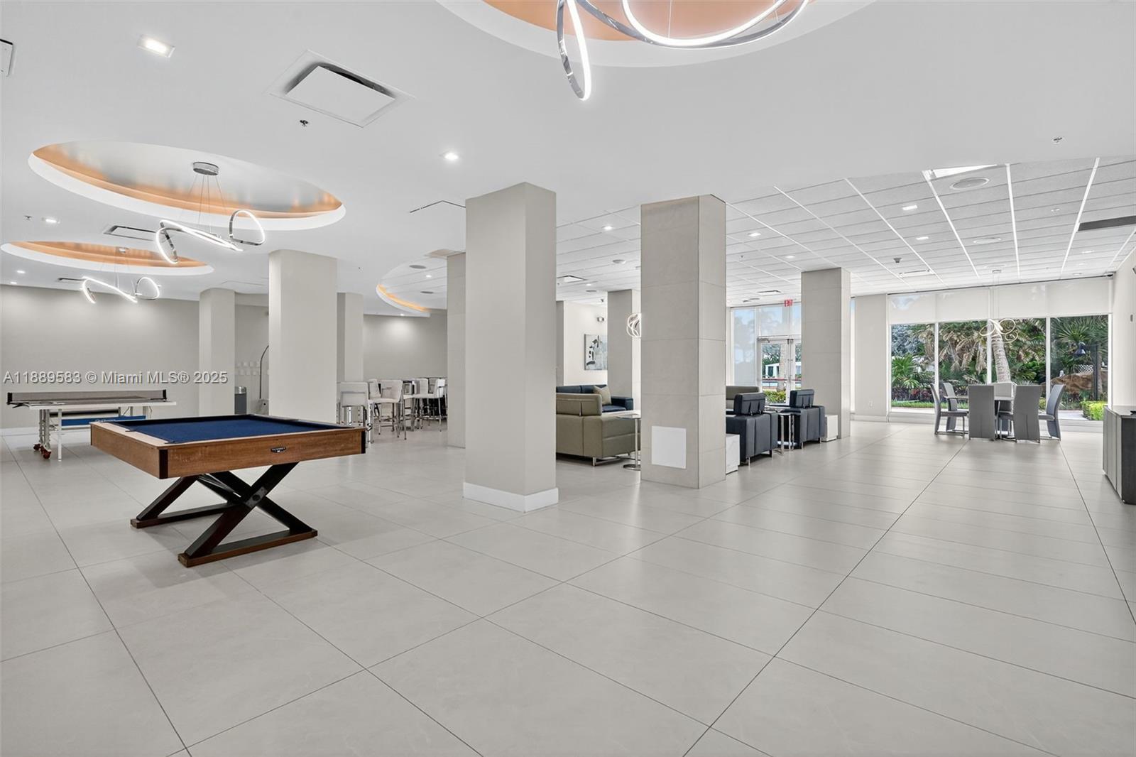 Photo of 3001 Ocean Dr  #639, Hollywood, Florida, 33019 - community room