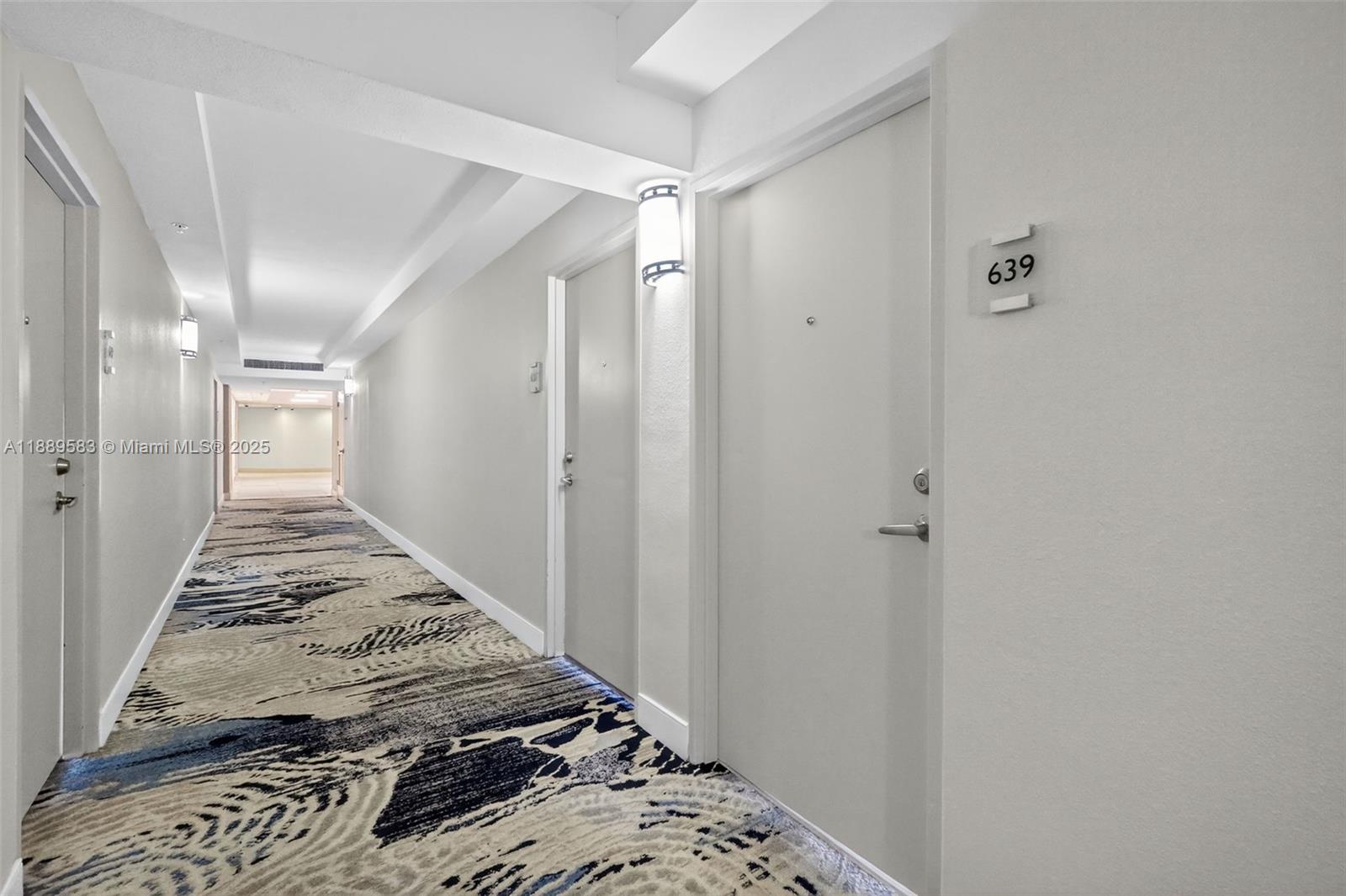 Photo of 3001 Ocean Dr  #639, Hollywood, Florida, 33019 - 
