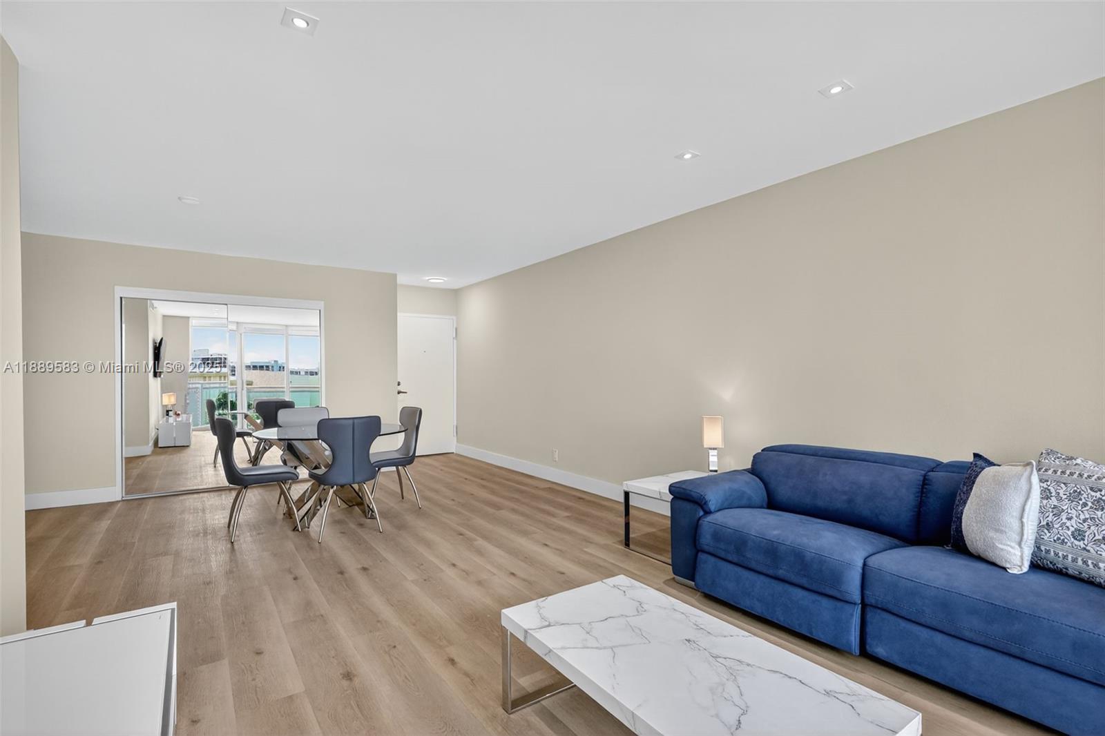 Photo of 3001 Ocean Dr  #639, Hollywood, Florida, 33019 - 