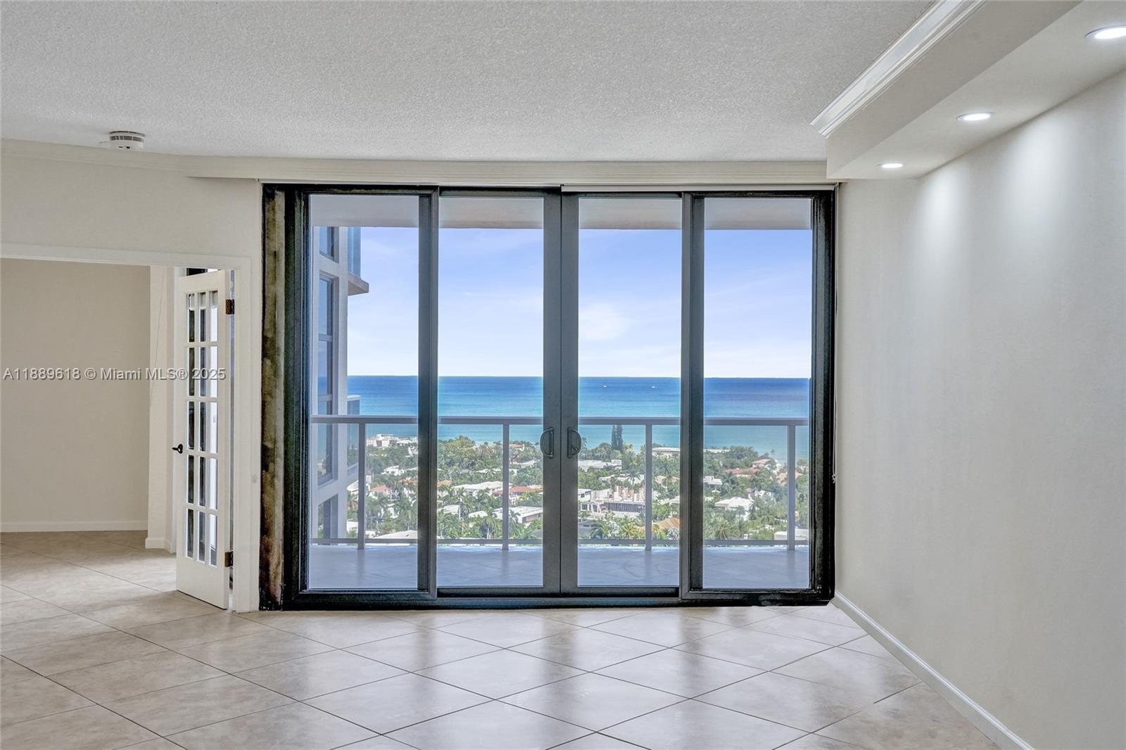 Photo of 20281 Country Club Dr  #2110, Aventura, Florida, 33180 - 