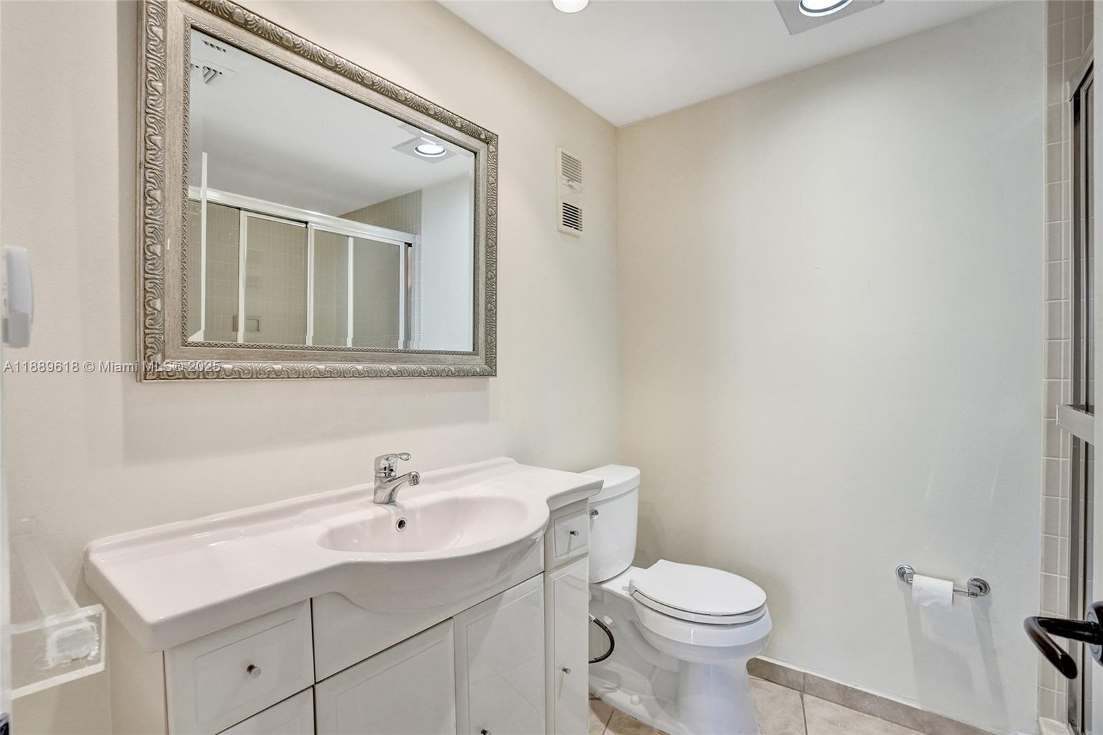 Photo of 20281 Country Club Dr  #2110, Aventura, Florida, 33180 - 