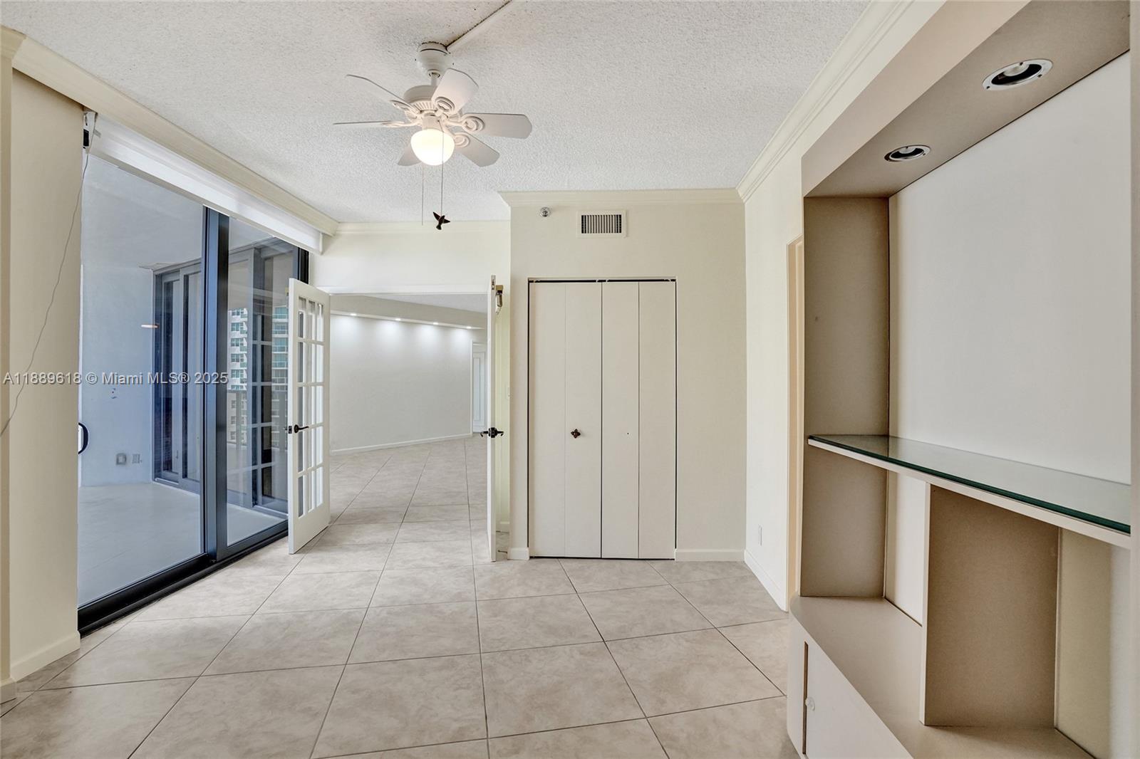 Photo of 20281 Country Club Dr  #2110, Aventura, Florida, 33180 - 