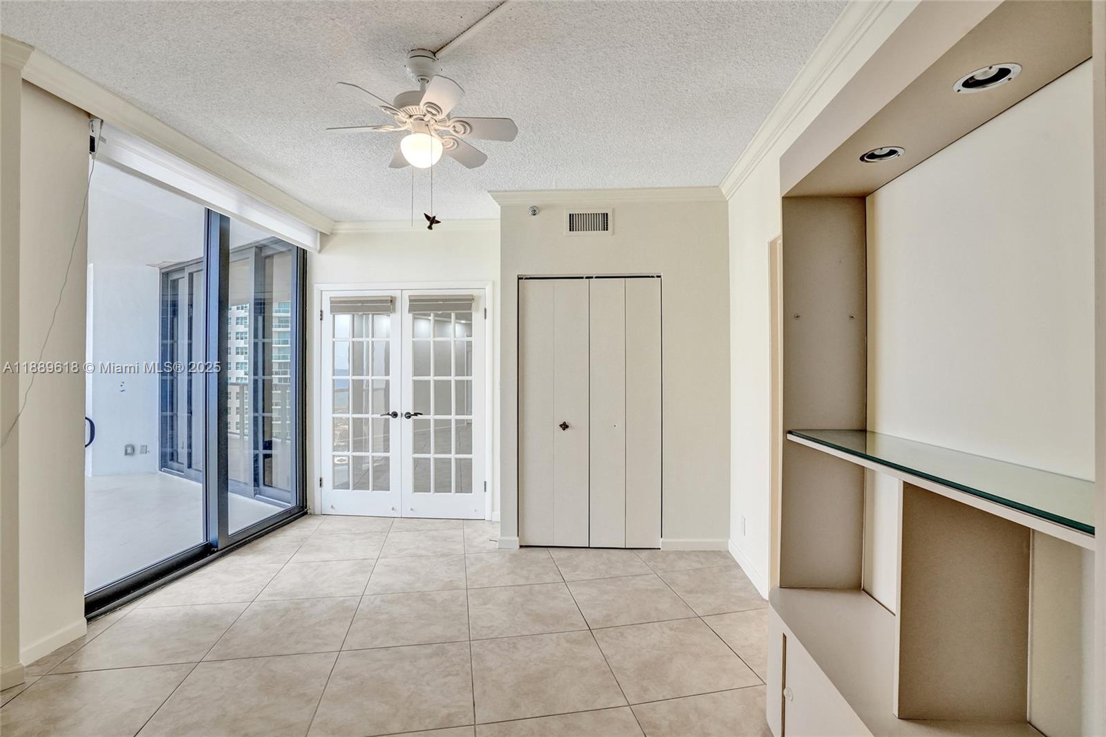 Photo of 20281 Country Club Dr  #2110, Aventura, Florida, 33180 - 