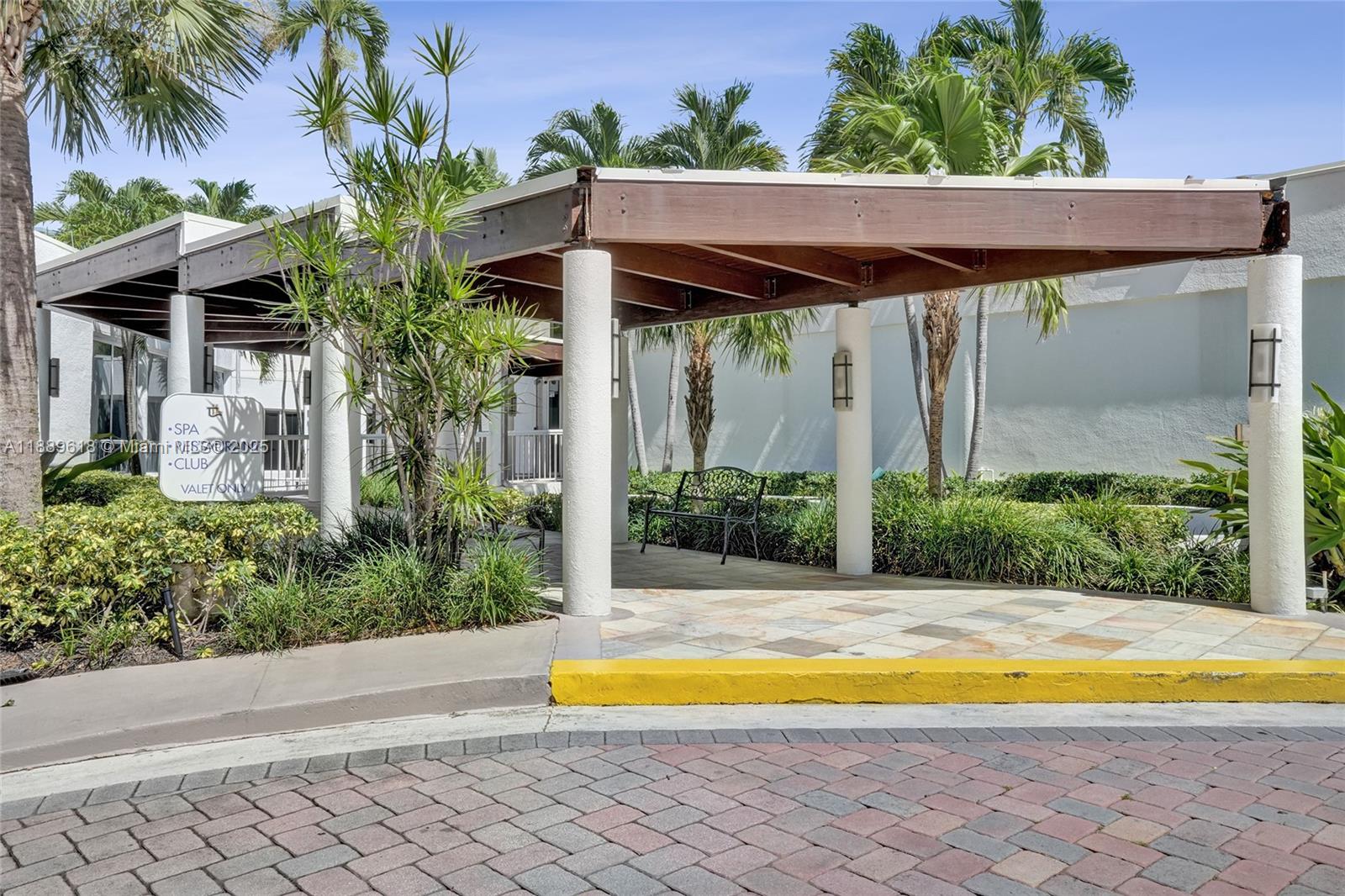 Photo of 20281 Country Club Dr  #2110, Aventura, Florida, 33180 - 