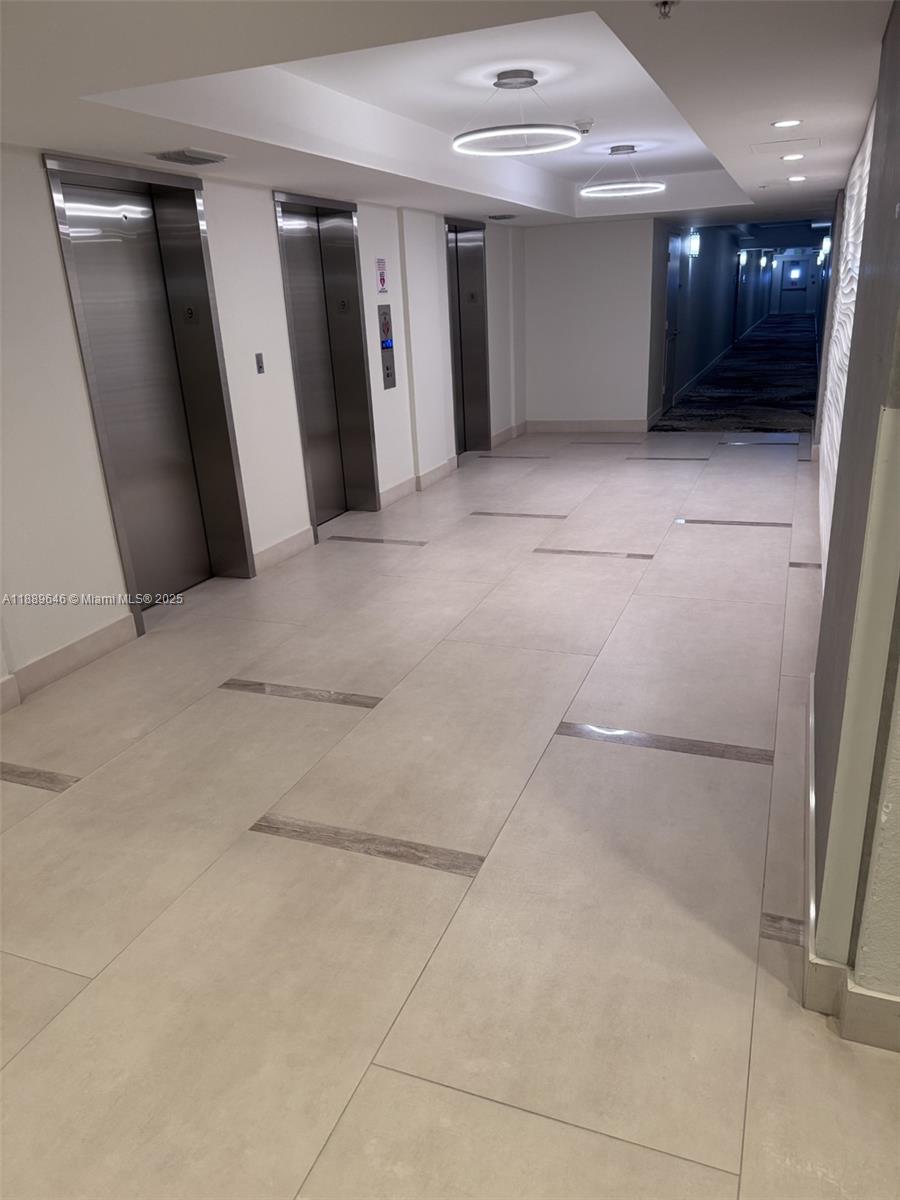 Photo of 3001 Ocean Dr  #907, Hollywood, Florida, 33019 - Lobby Elevators