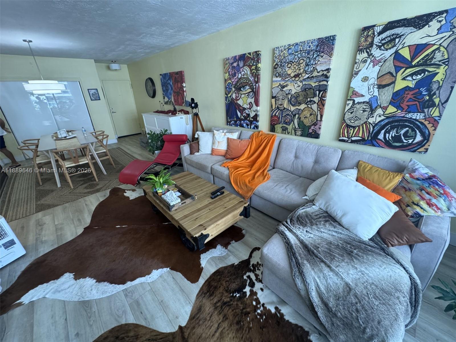 Photo of 3001 Ocean Dr  #907, Hollywood, Florida, 33019 - 