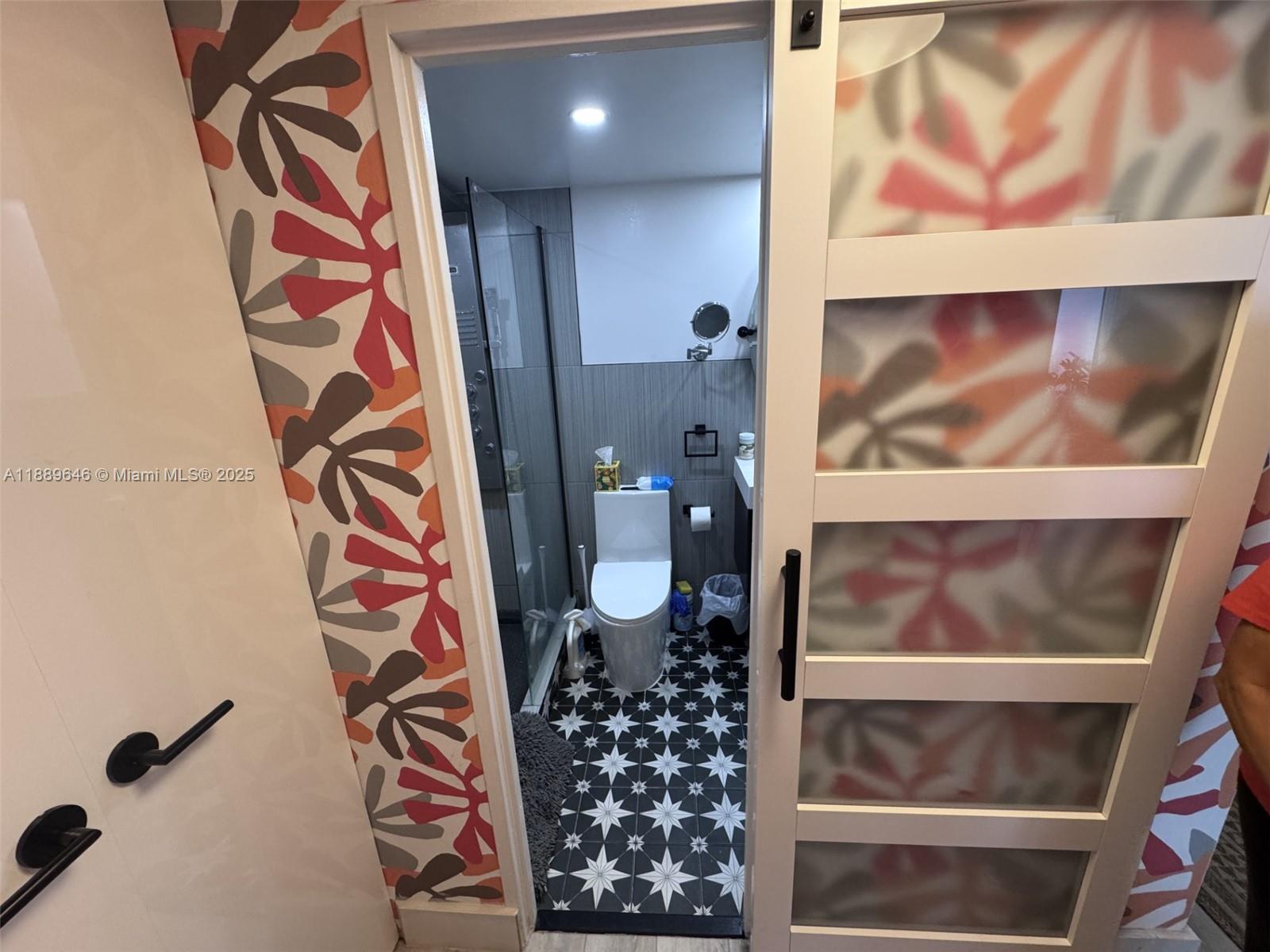 Photo of 3001 Ocean Dr  #907, Hollywood, Florida, 33019 - 