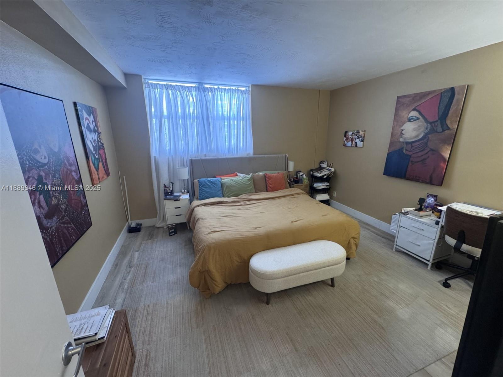 Photo of 3001 Ocean Dr  #907, Hollywood, Florida, 33019 - 