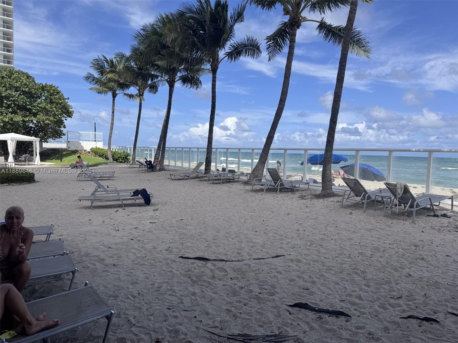 Photo of 3001 Ocean Dr  #907, Hollywood, Florida, 33019 - 