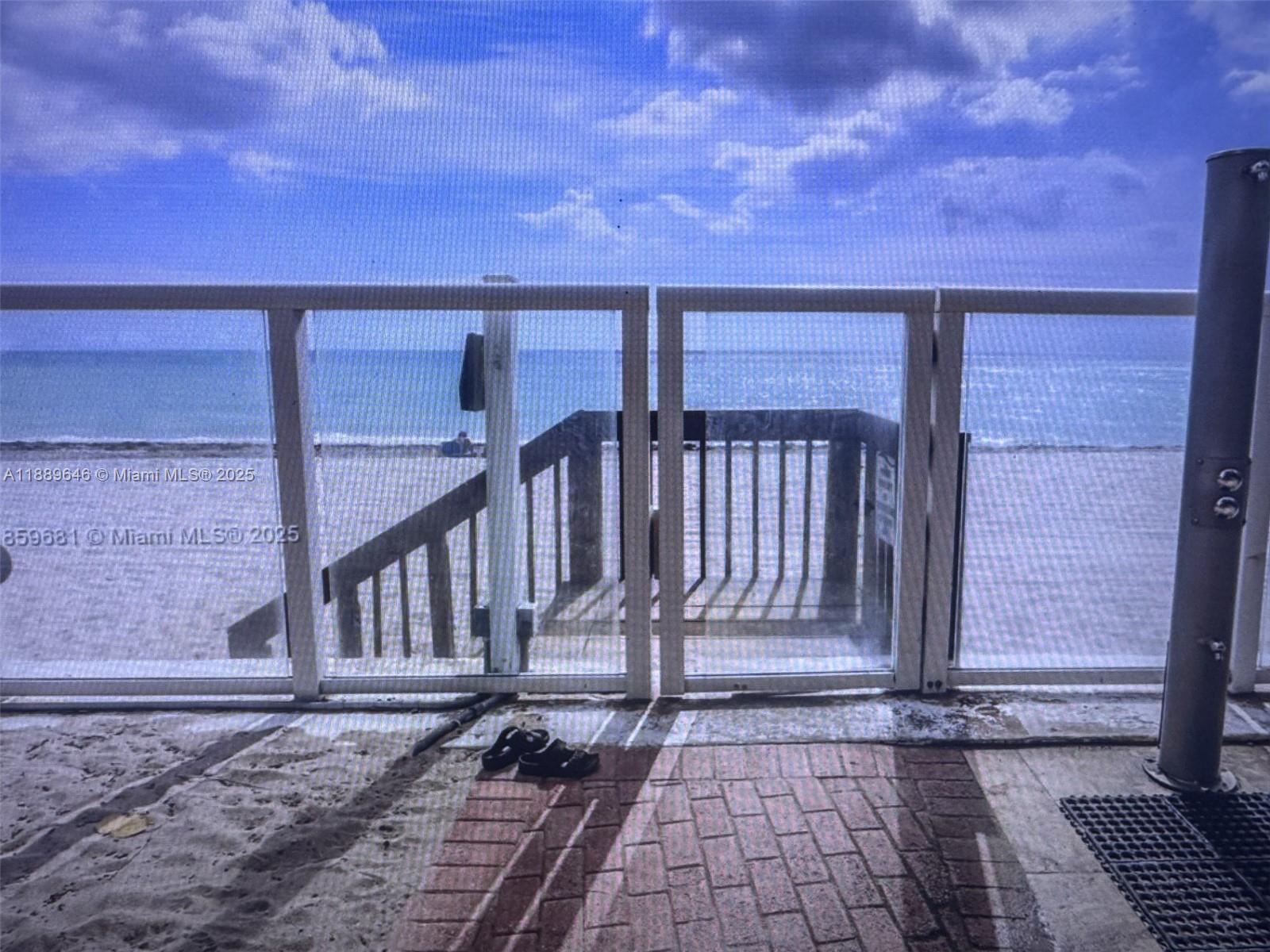 Photo of 3001 Ocean Dr  #907, Hollywood, Florida, 33019 - Beach Access