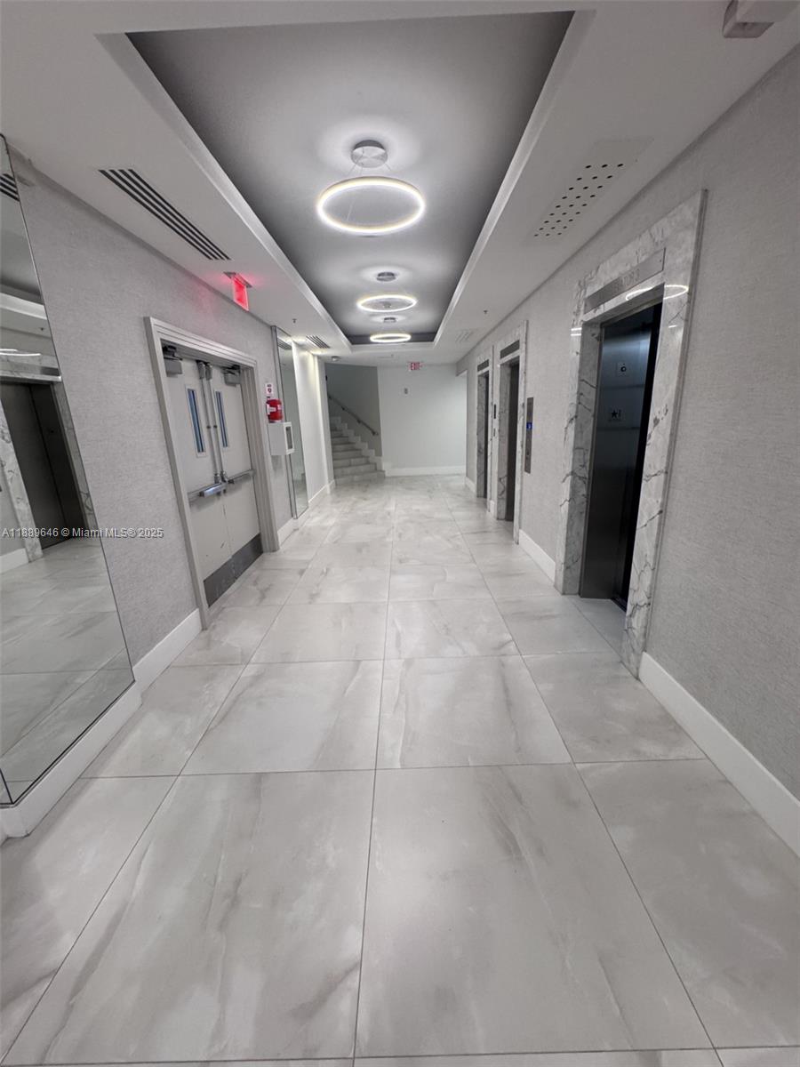 Photo of 3001 Ocean Dr  #907, Hollywood, Florida, 33019 - 