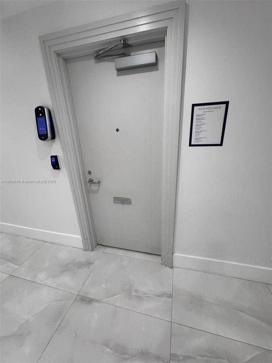 Photo of 3001 Ocean Dr  #907, Hollywood, Florida, 33019 - 