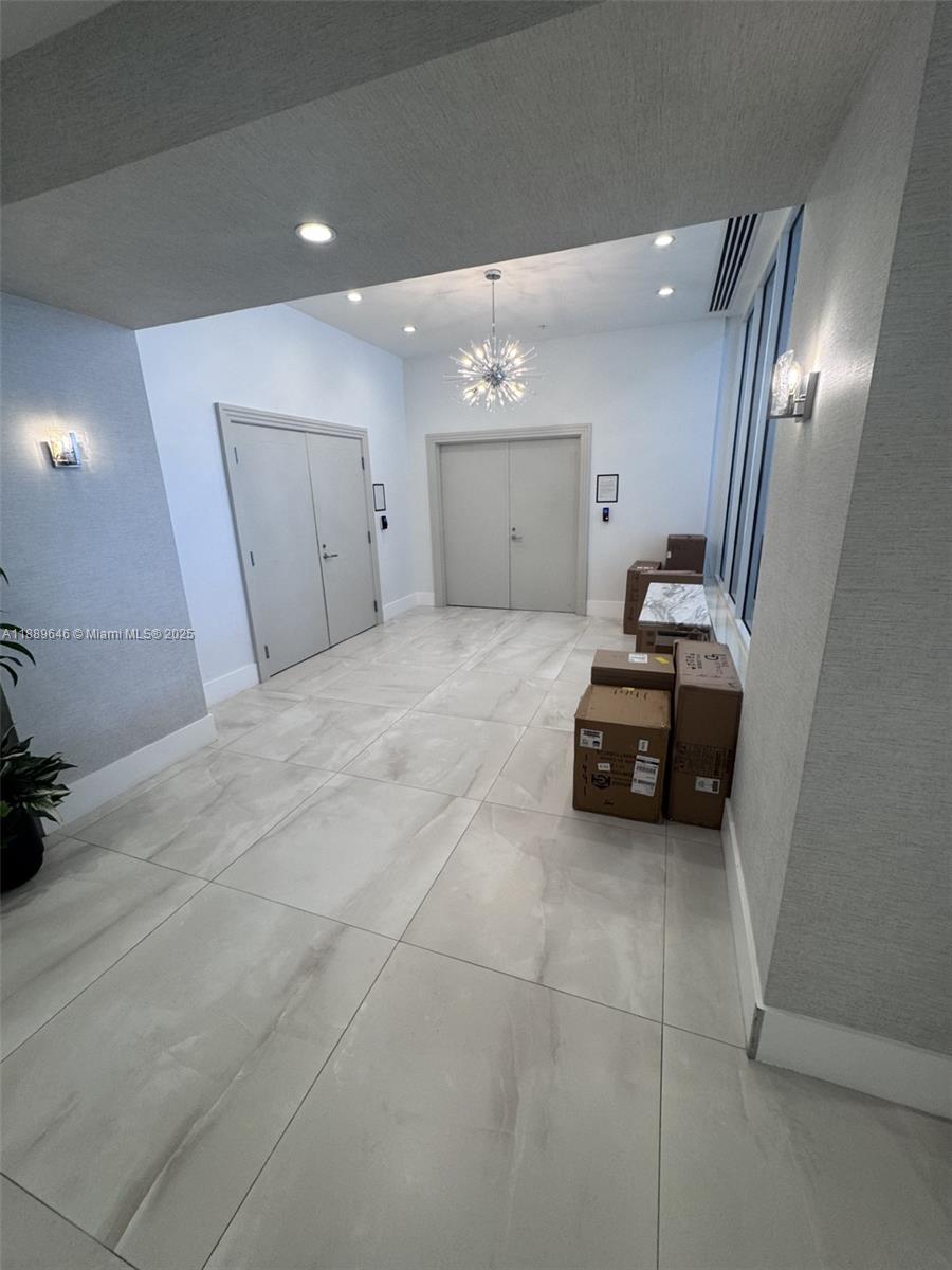 Photo of 3001 Ocean Dr  #907, Hollywood, Florida, 33019 - 