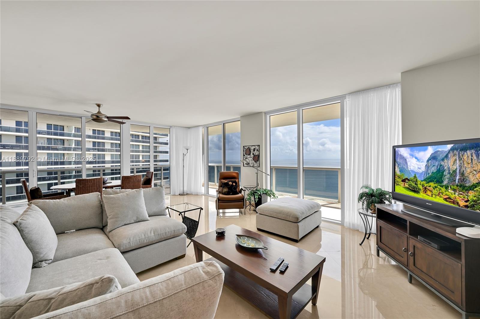 4001 3 / 4 2078 sq. ft. $ 2025-10-03 0 foto