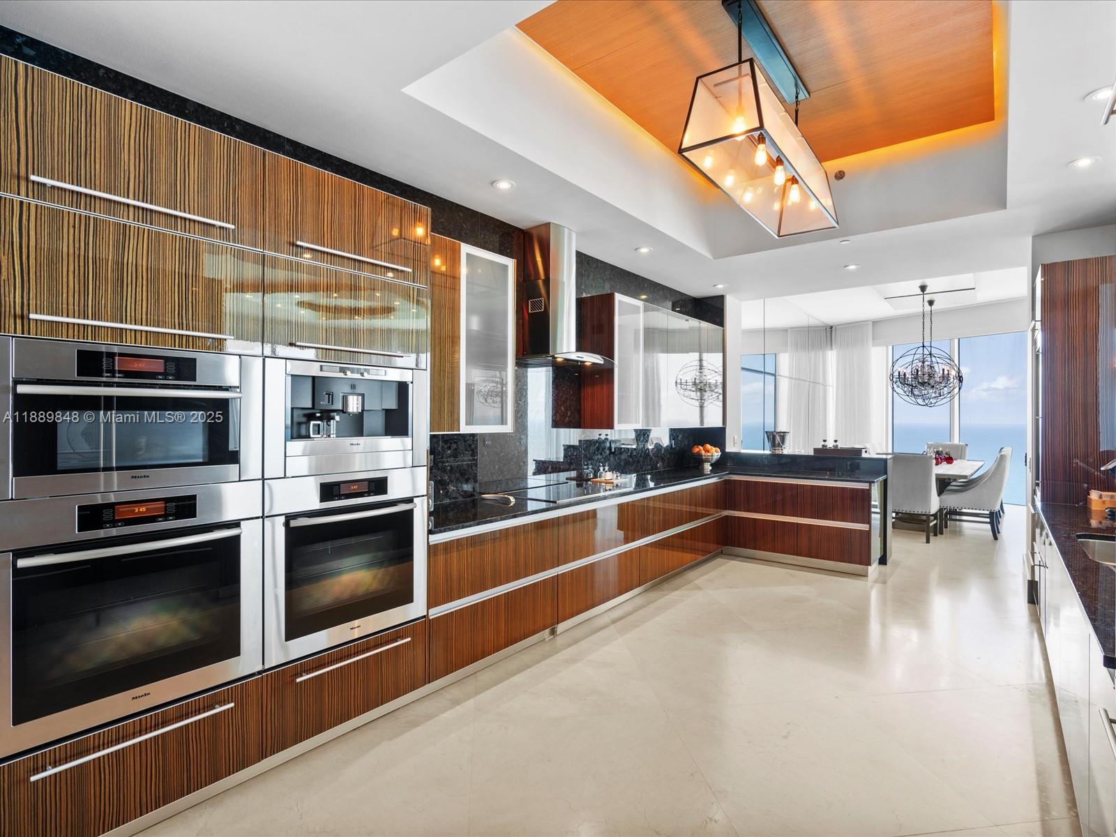 Photo of 2711 Ocean Dr  #4005, Hollywood, Florida, 33019 - 