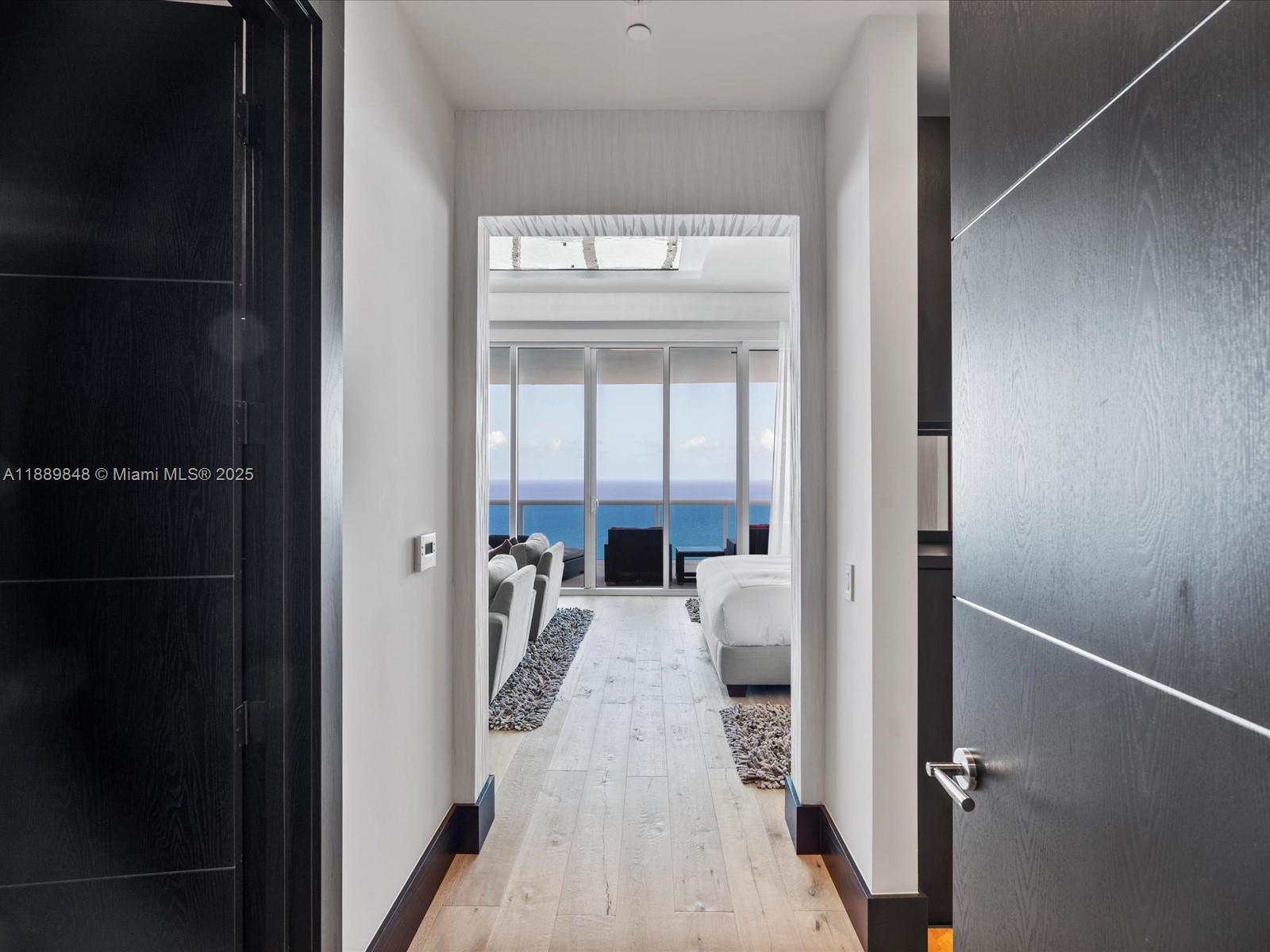 Photo of 2711 Ocean Dr  #4005, Hollywood, Florida, 33019 - 