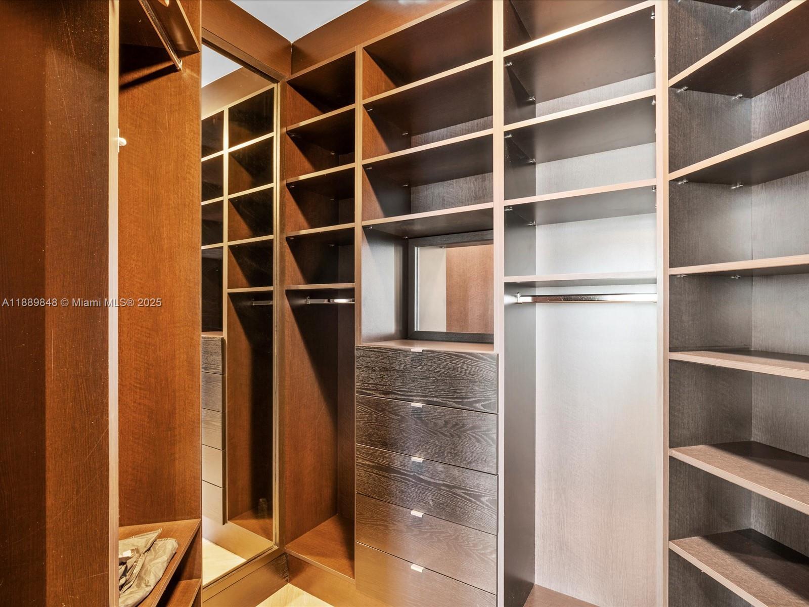 Photo of 2711 Ocean Dr  #4005, Hollywood, Florida, 33019 - 