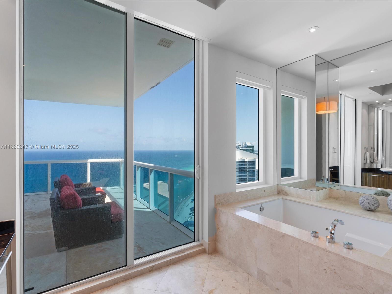 Photo of 2711 Ocean Dr  #4005, Hollywood, Florida, 33019 - 