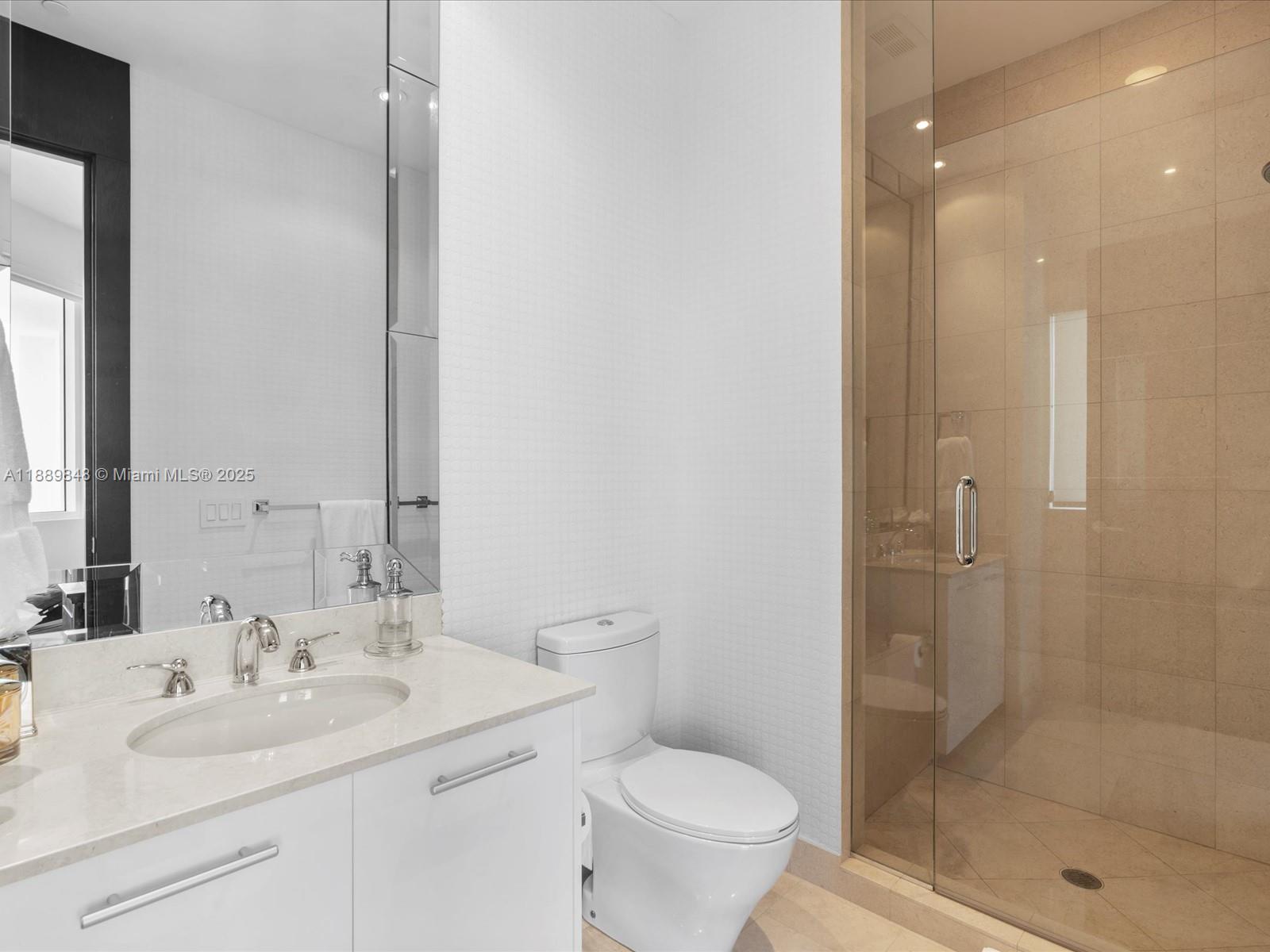 Photo of 2711 Ocean Dr  #4005, Hollywood, Florida, 33019 - 