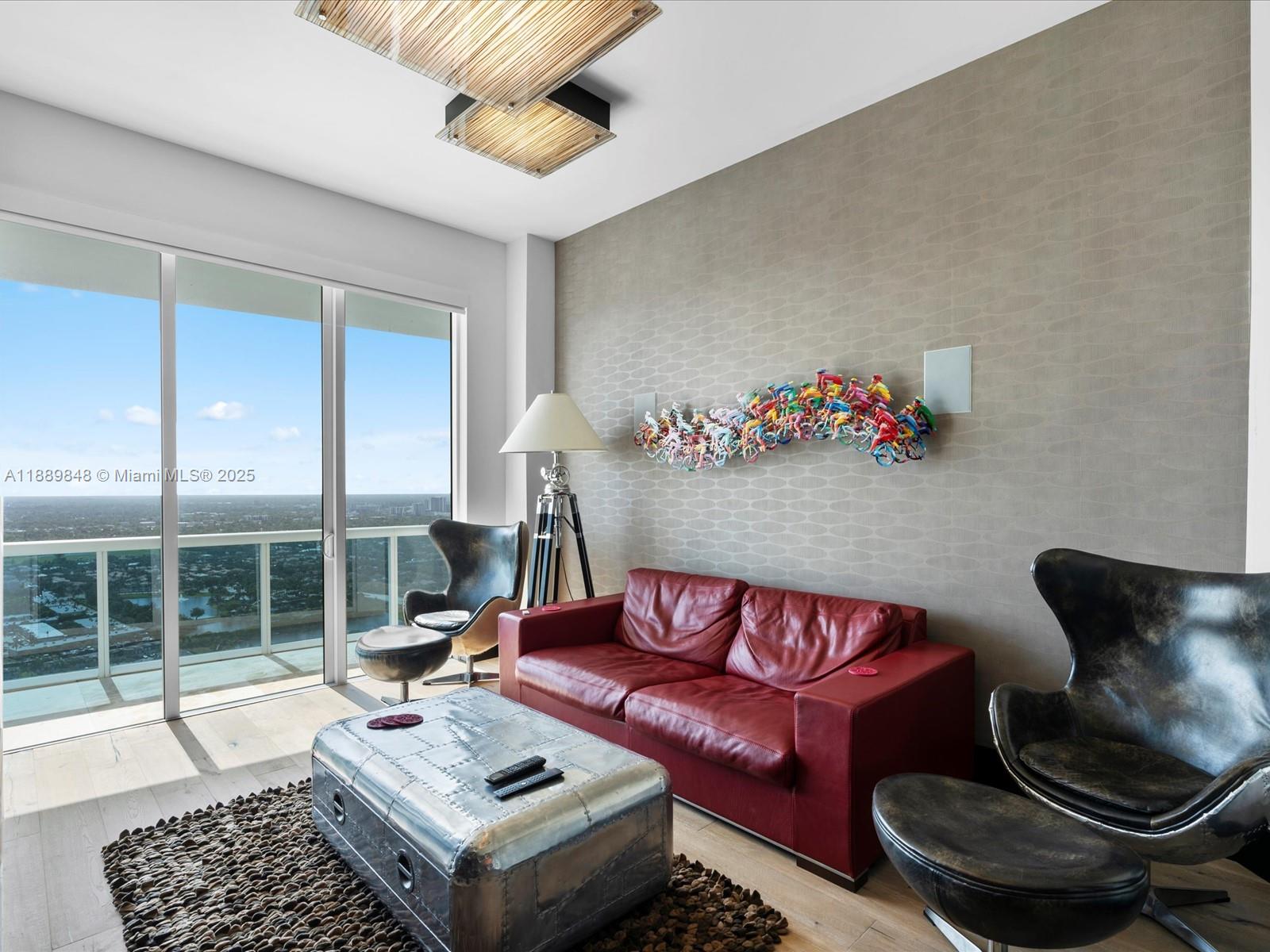 Photo of 2711 Ocean Dr  #4005, Hollywood, Florida, 33019 - 