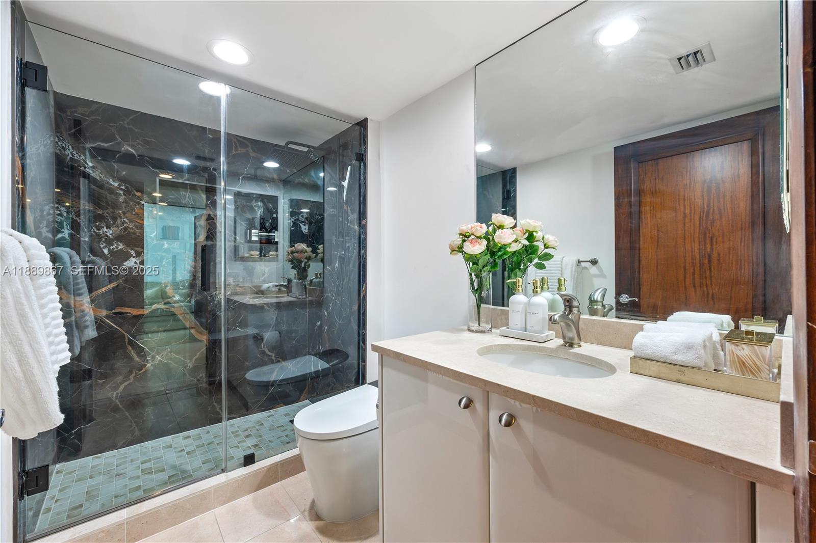 Photo of 16500 Collins Ave  #1751, Sunny Isles Beach, Florida, 33160 - Bathroom #2