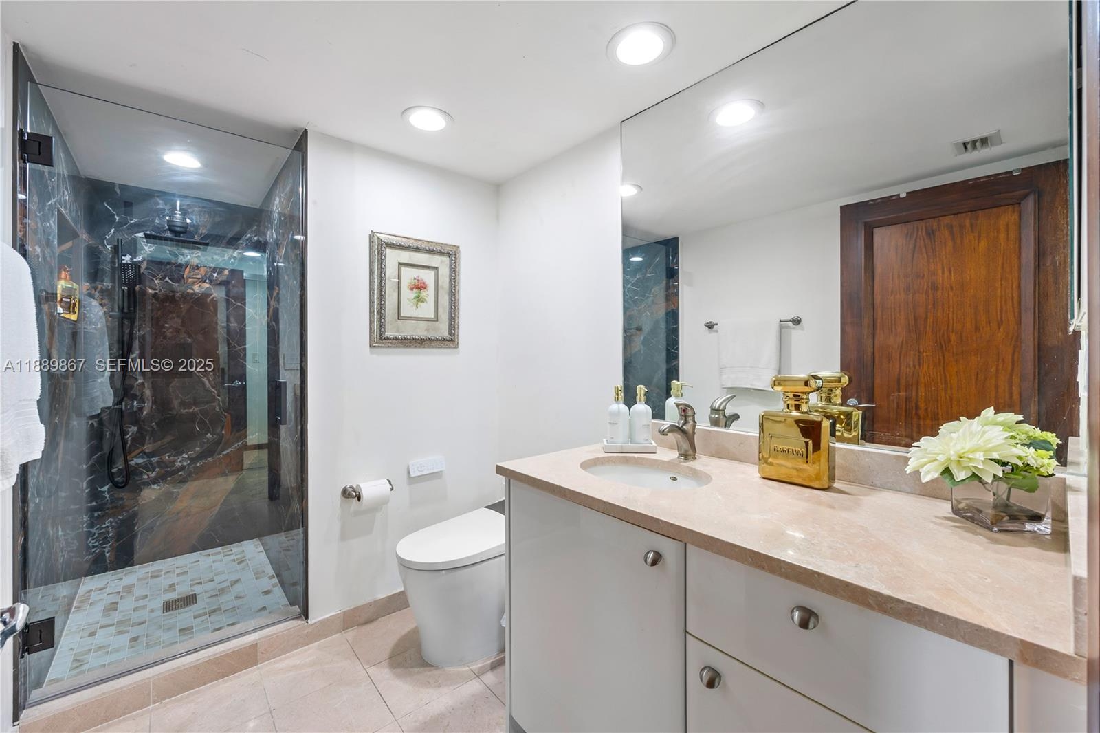Photo of 16500 Collins Ave  #1751, Sunny Isles Beach, Florida, 33160 - Bathroom #3