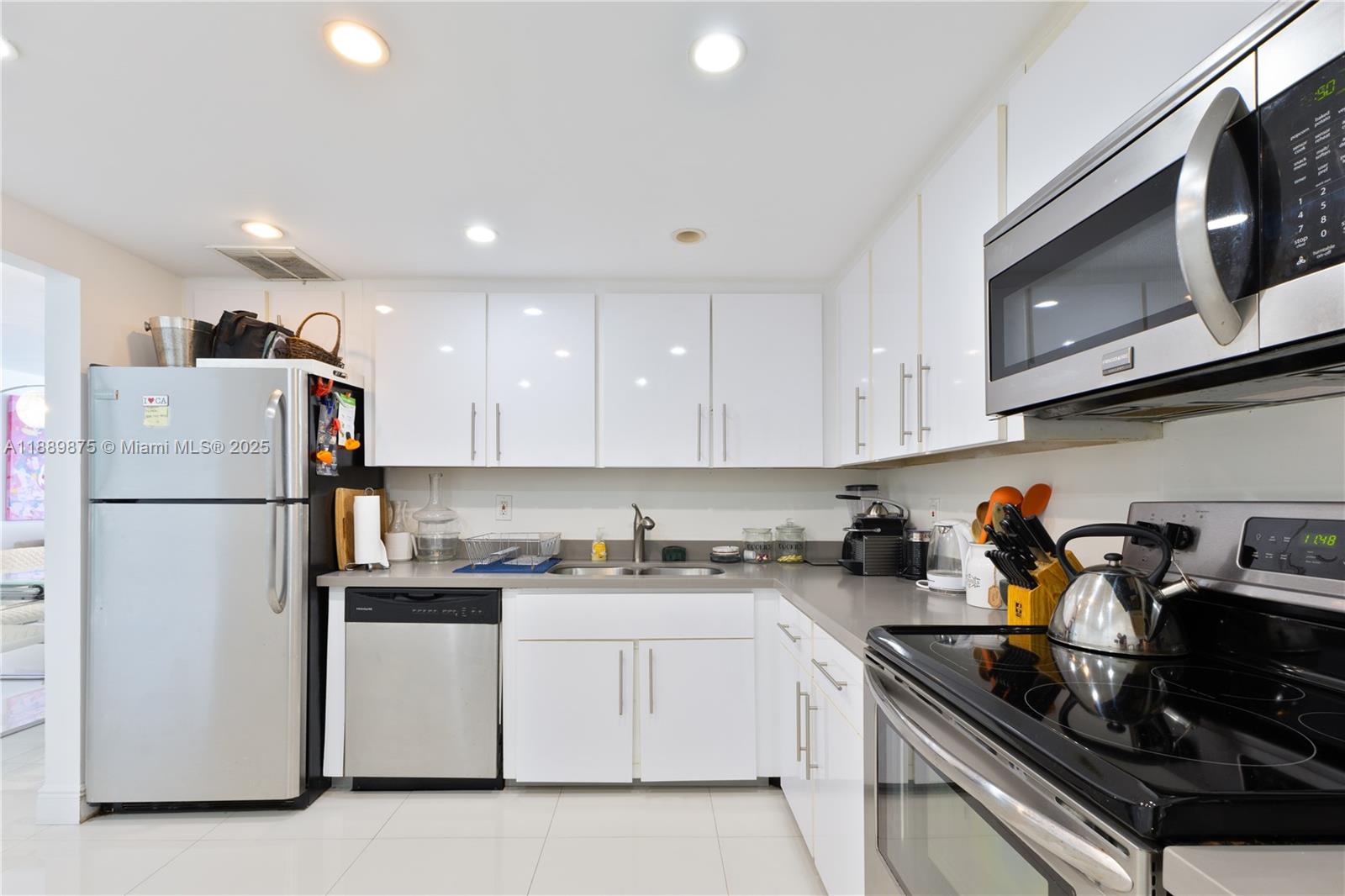 Photo of 9801 Collins Ave  #20V, Bal Harbour, Florida, 33154 - 