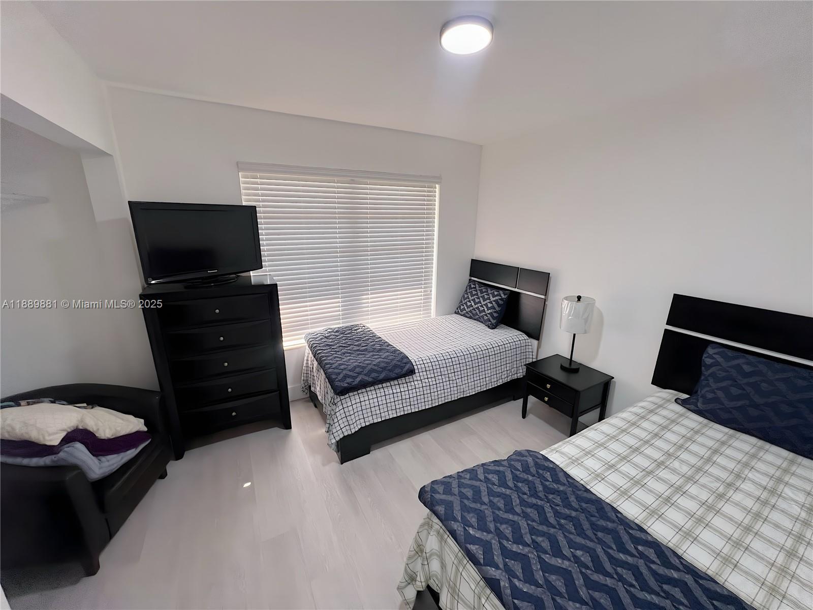 3361 4 / 2 1502 sq. ft. $ 2025-10-03 0 Photo