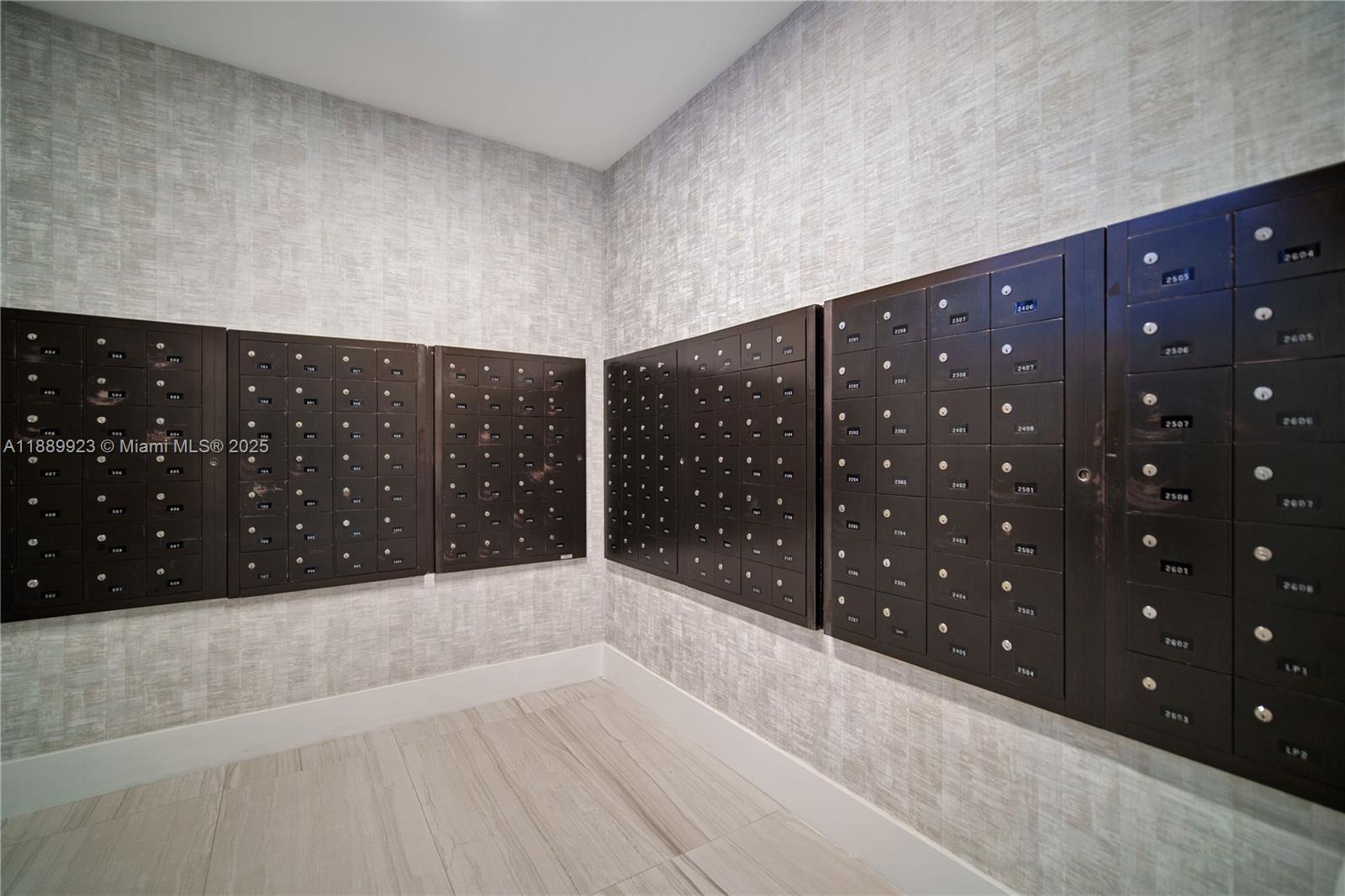 Photo of 2301 Ocean Dr  #907, Hollywood, Florida, 33019 -