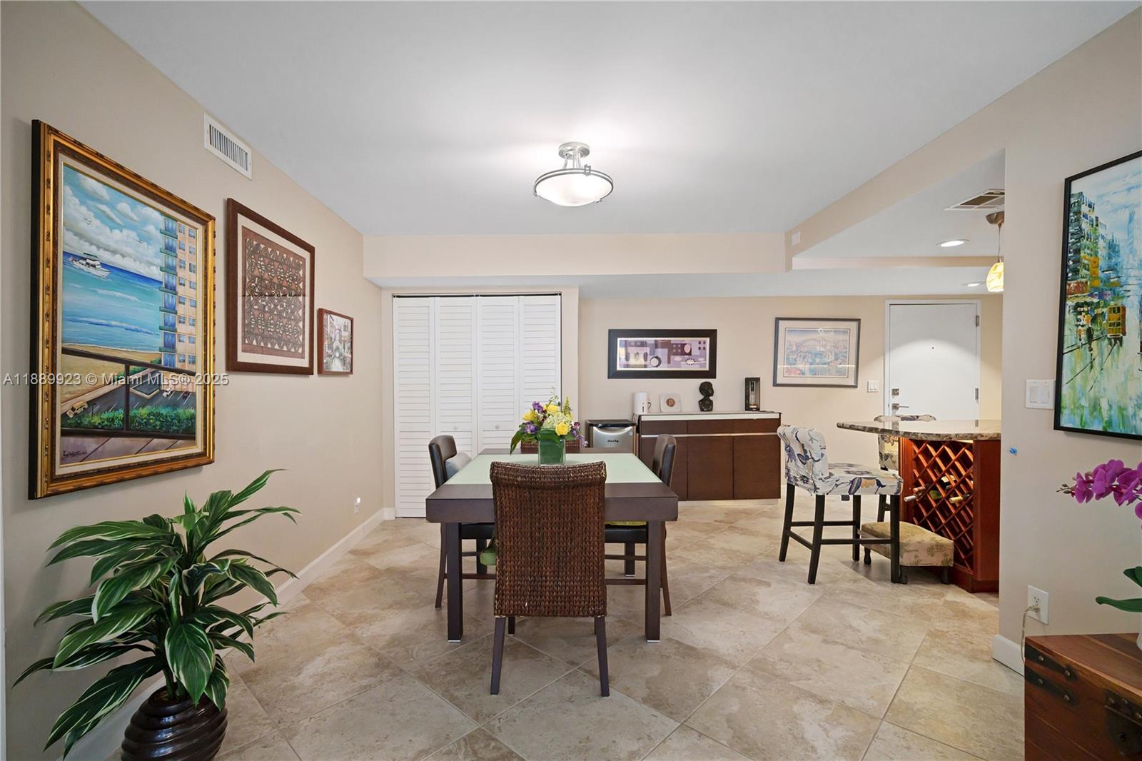 Photo of 2301 Ocean Dr  #907, Hollywood, Florida, 33019 -