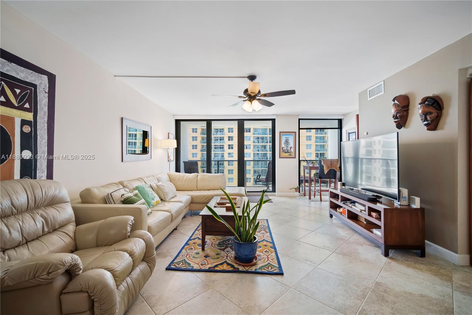 Photo of 2301 Ocean Dr  #907, Hollywood, Florida, 33019 -