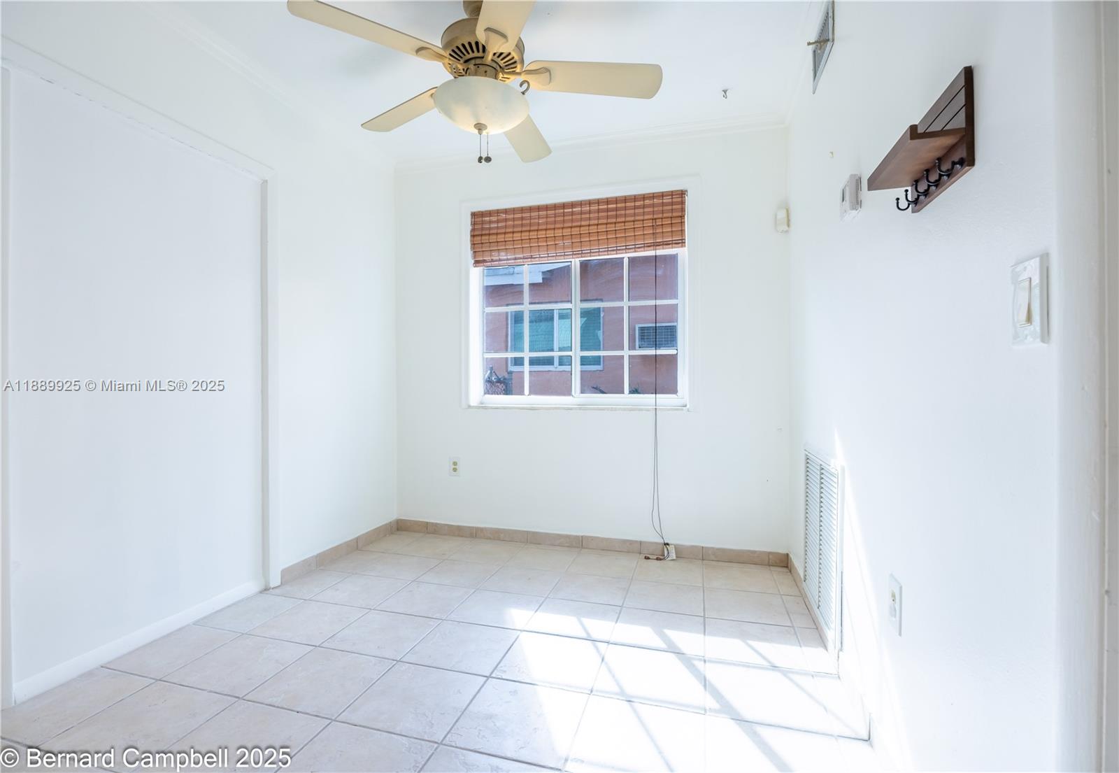 See details 6612 3 / 2 1646 sq. ft. $ 2025-10-03 0 Photo