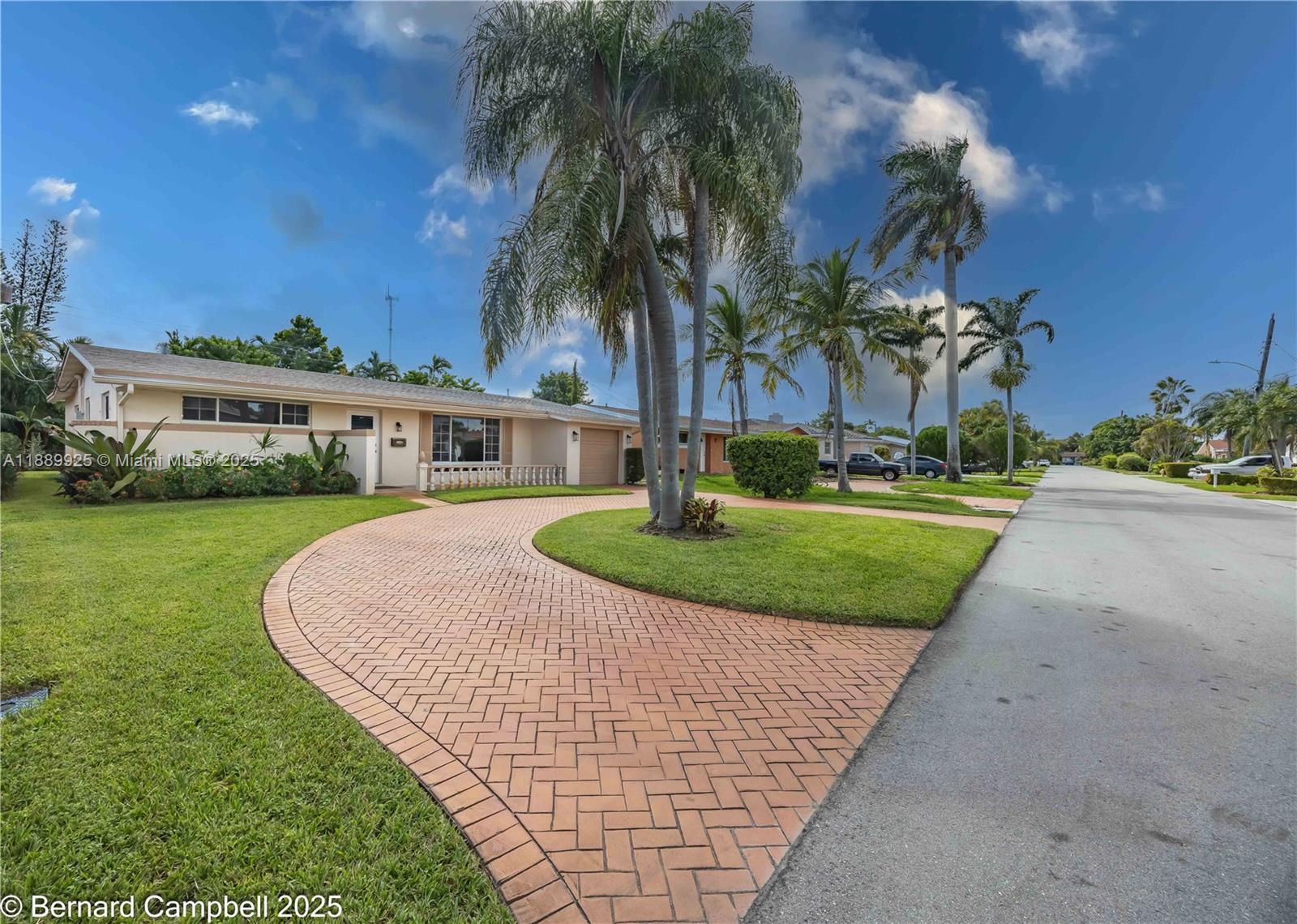See details 6612 3 / 2 1646 sq. ft. $ 2025-10-03 0 Photo