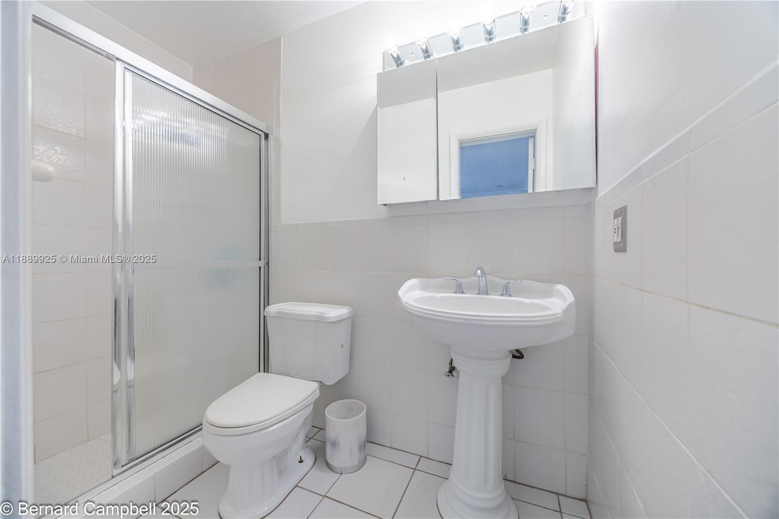 See details 6612 3 / 2 1646 sq. ft. $ 2025-10-03 0 Photo