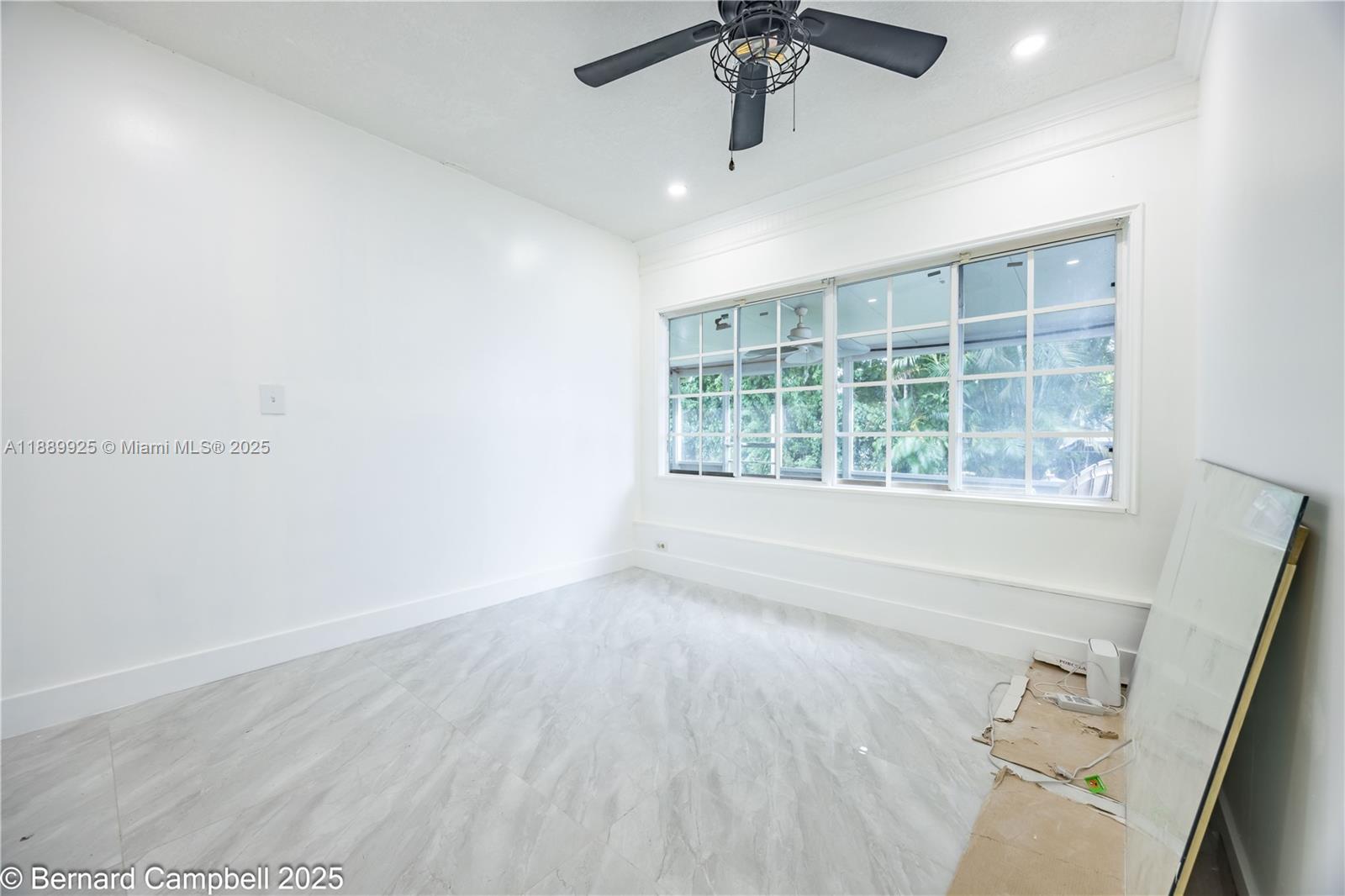 See details 6612 3 / 2 1646 sq. ft. $ 2025-10-03 0 Photo