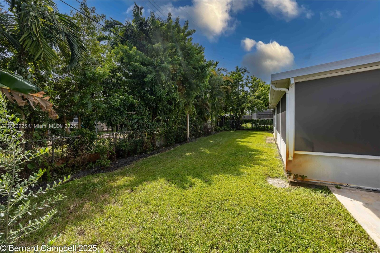 See details 6612 3 / 2 1646 sq. ft. $ 2025-10-03 0 Photo