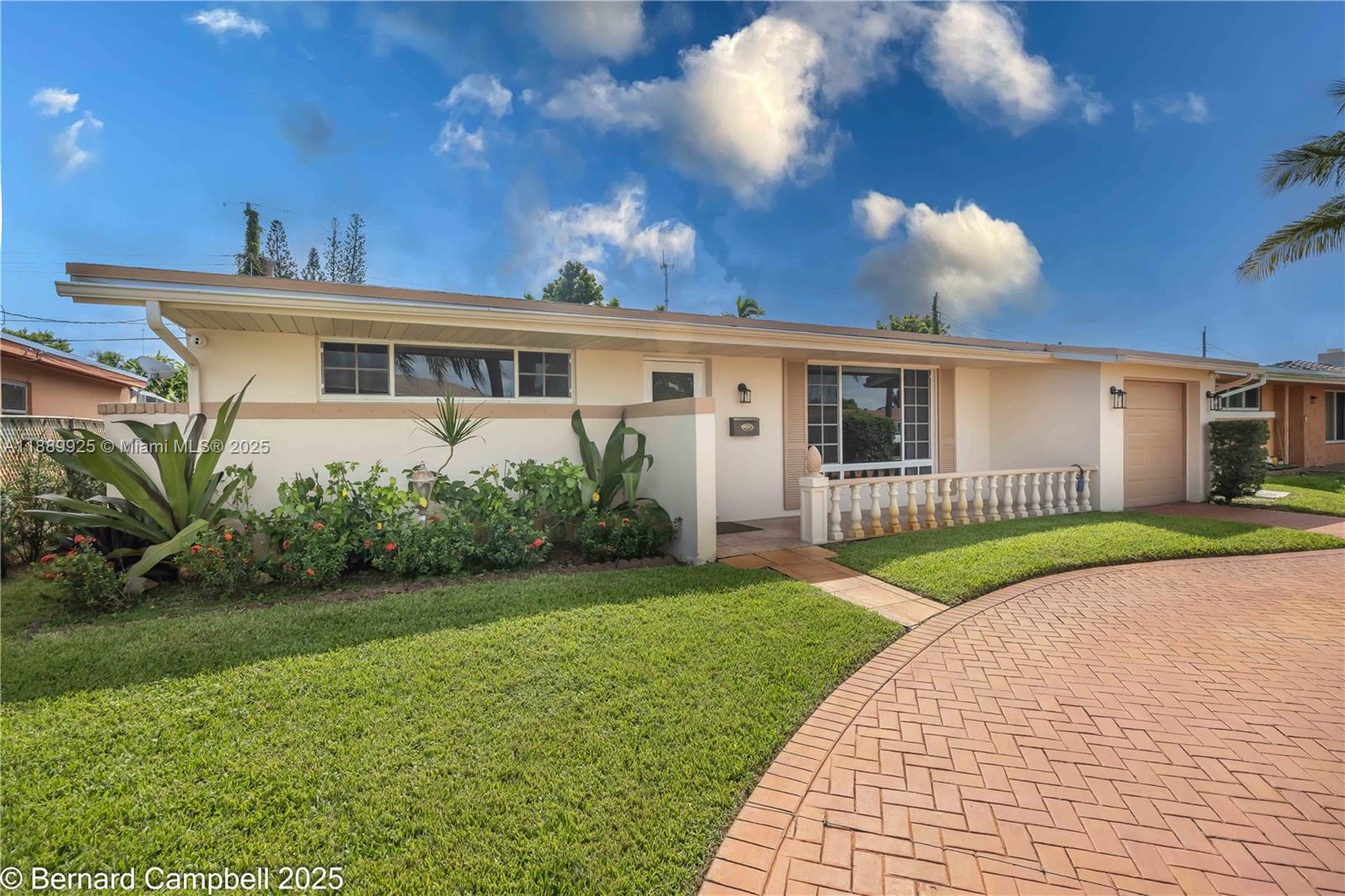 See details 6612 3 / 2 1646 sq. ft. $ 2025-10-03 0 Photo