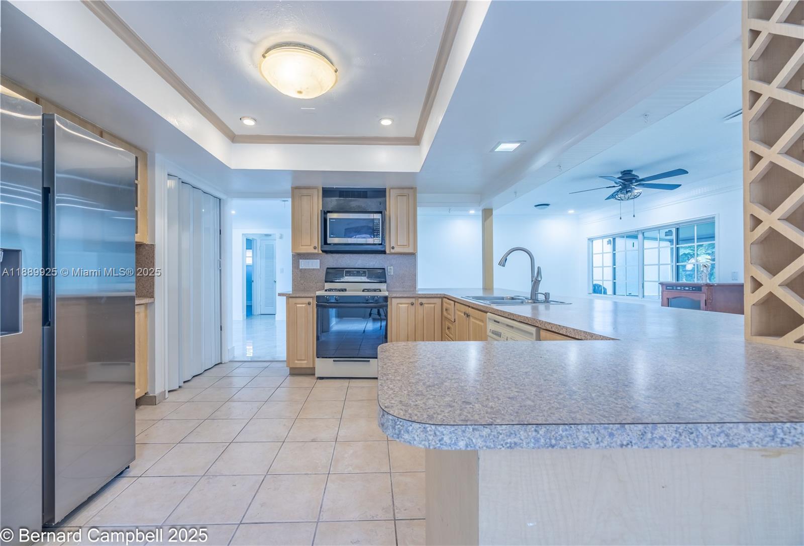 See details 6612 3 / 2 1646 sq. ft. $ 2025-10-03 0 Photo