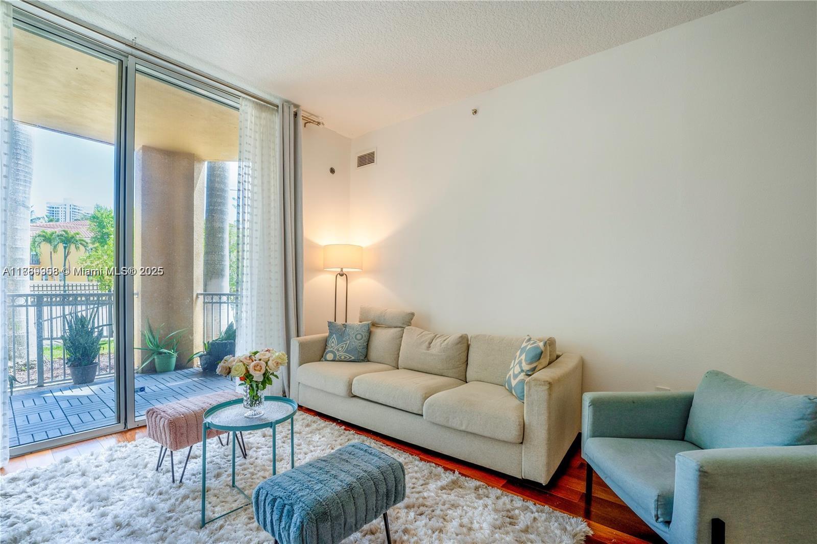 Photo of 3001 185th St  #127, Aventura, Florida, 33180 - 