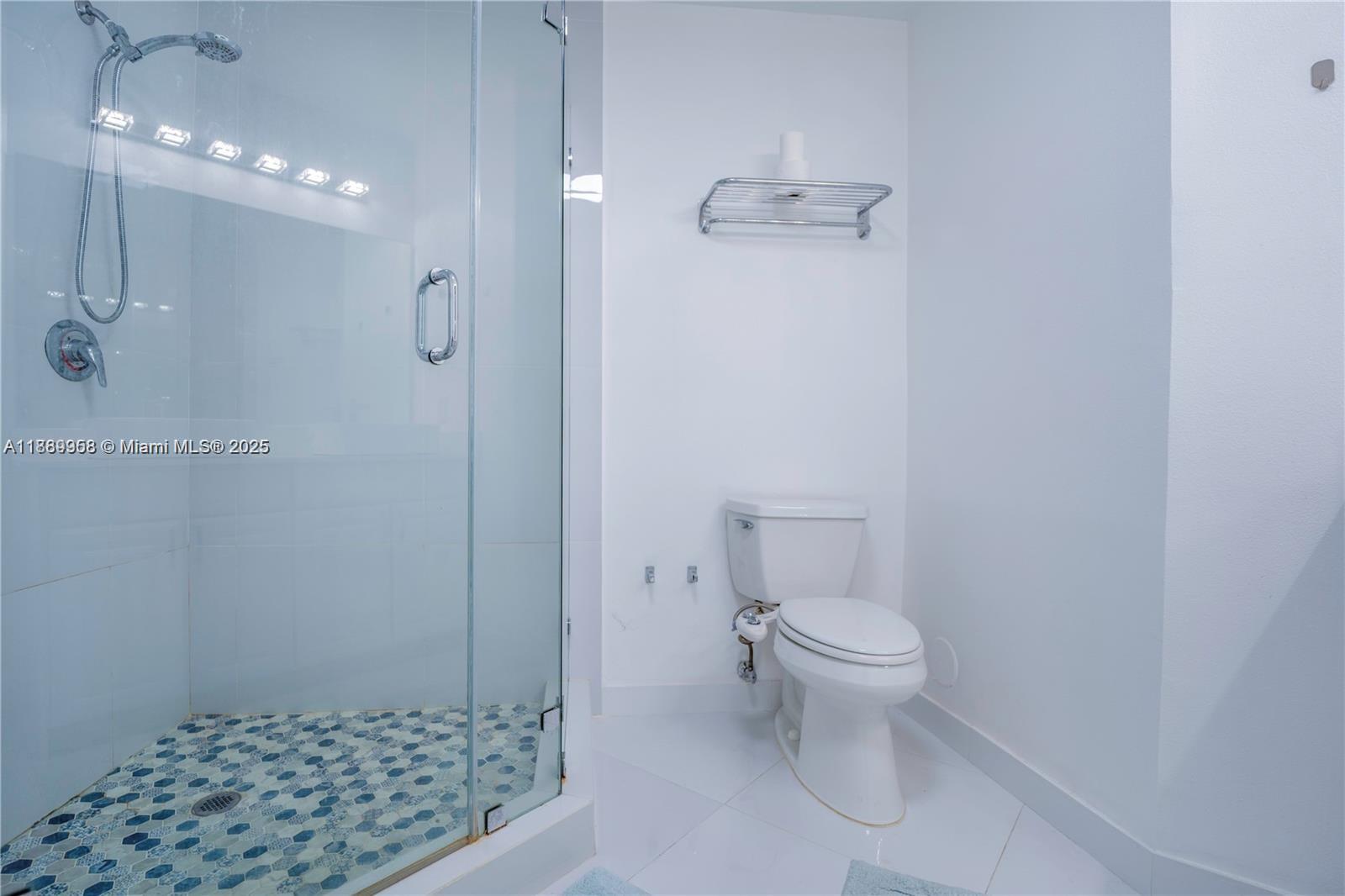 Photo of 3001 185th St  #127, Aventura, Florida, 33180 - 