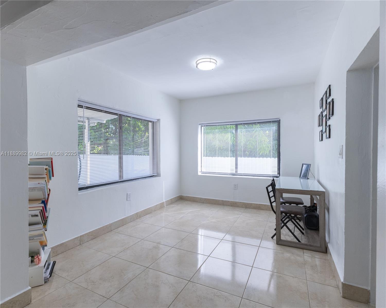   /  2099 sq. ft. $ 2025-10-03 0 Photo