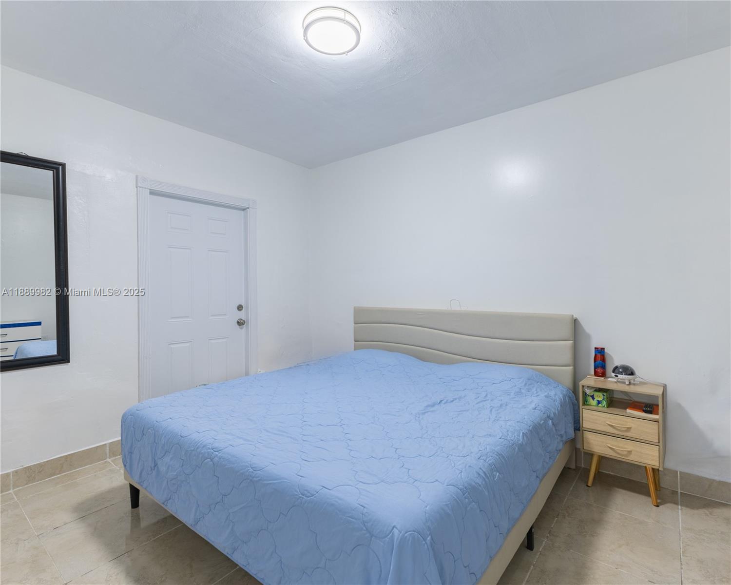   /  2099 sq. ft. $ 2025-10-03 0 Photo