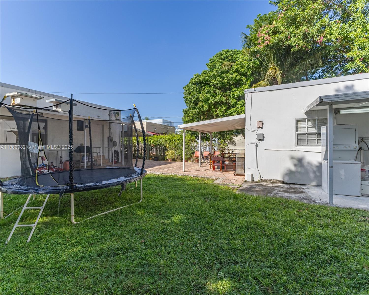   /  2099 sq. ft. $ 2025-10-03 0 Photo