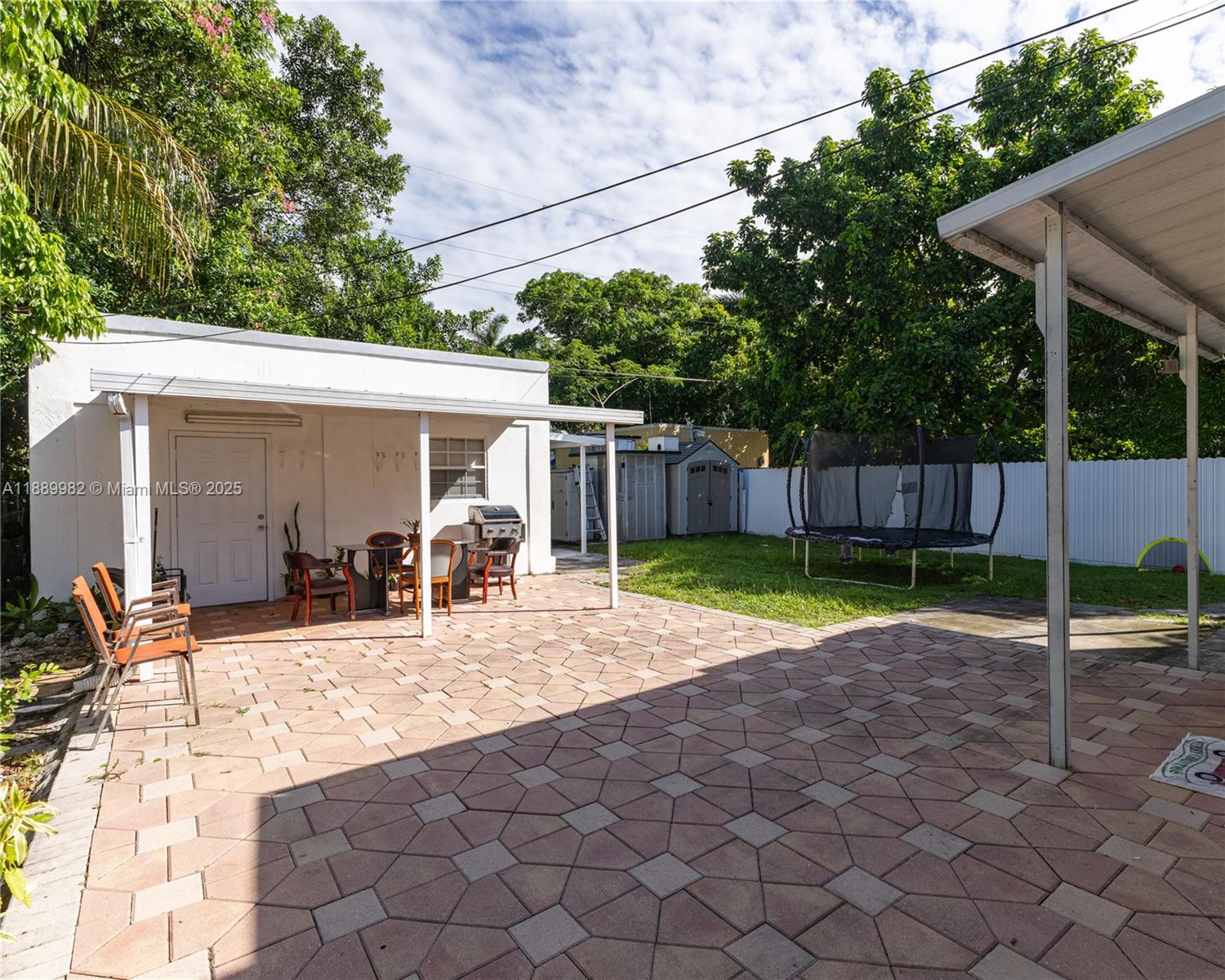   /  2099 sq. ft. $ 2025-10-03 0 Photo